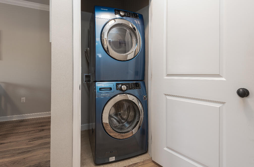 EMERALD BREEZE ESTATES - Residential