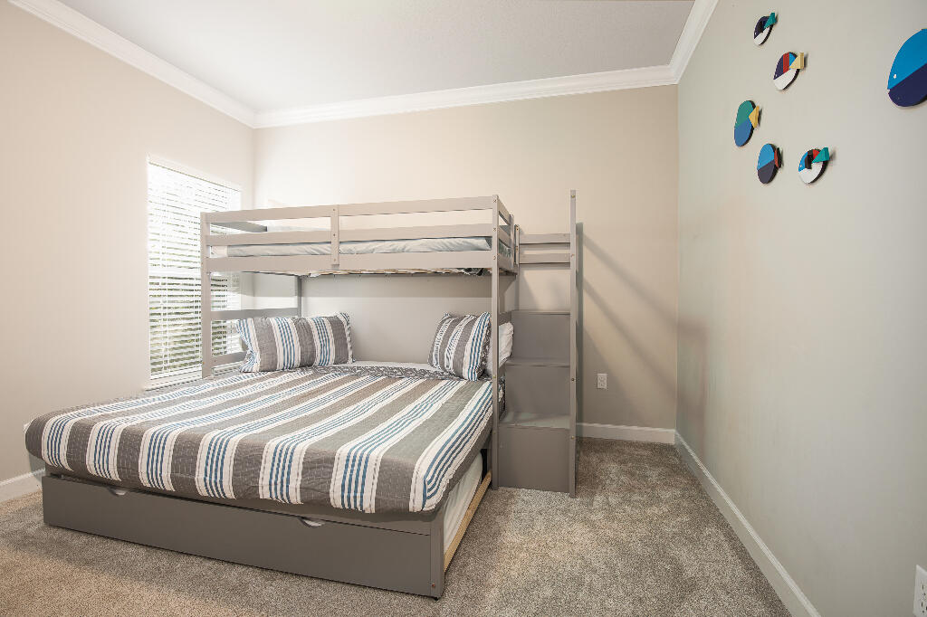 EMERALD BREEZE ESTATES - Residential