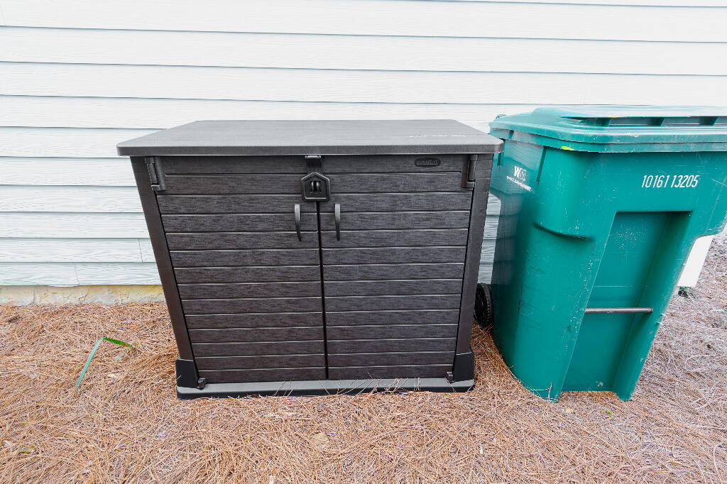 EMERALD BREEZE ESTATES - Residential