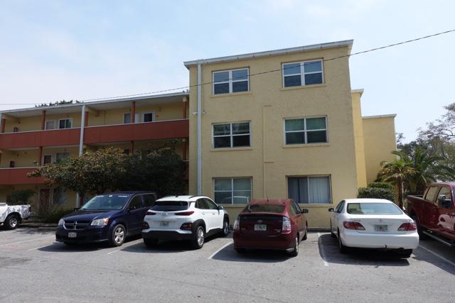 CEDARS CONDO - Residential