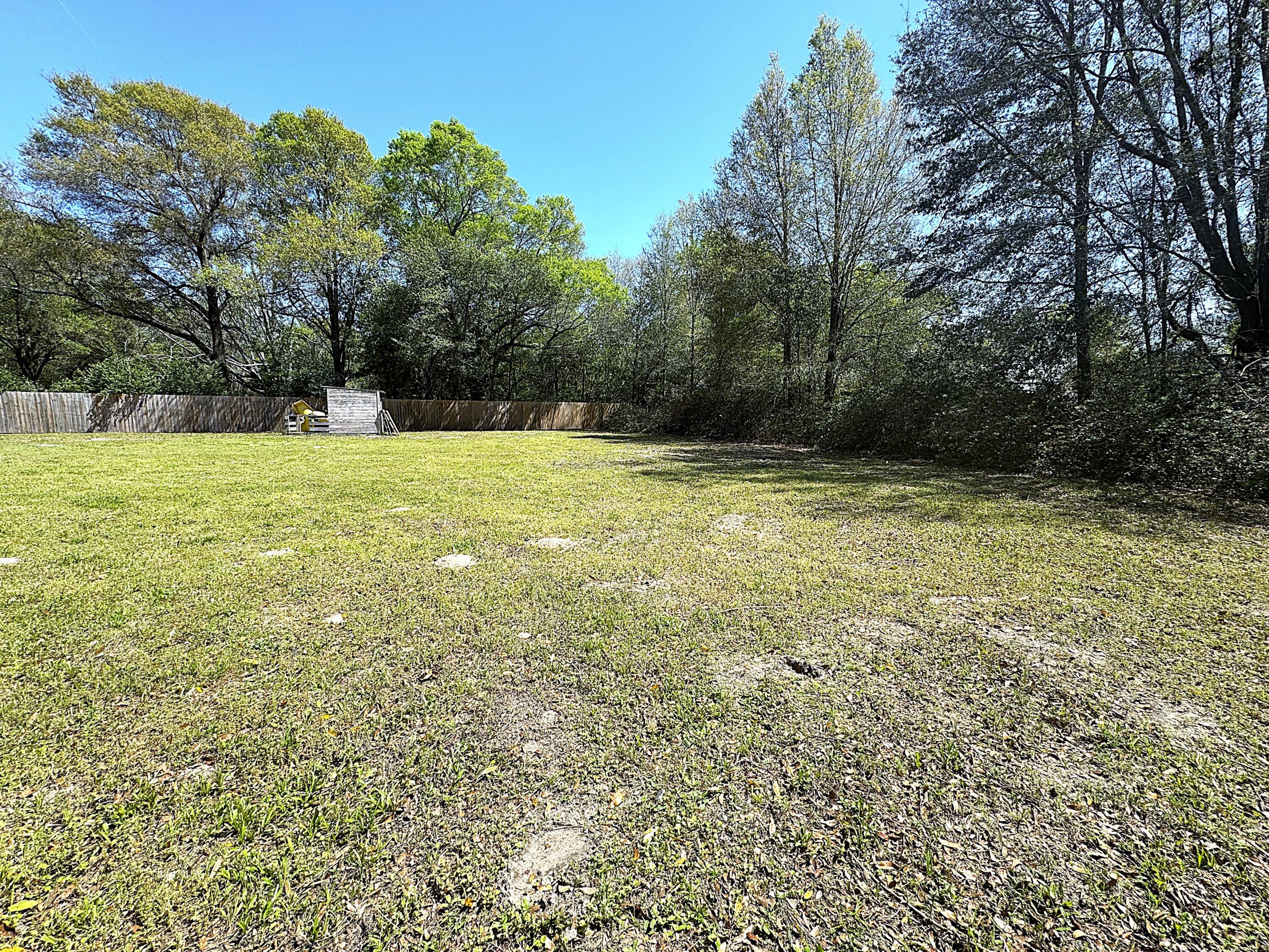 OAKDALE MINI FARMS - Land