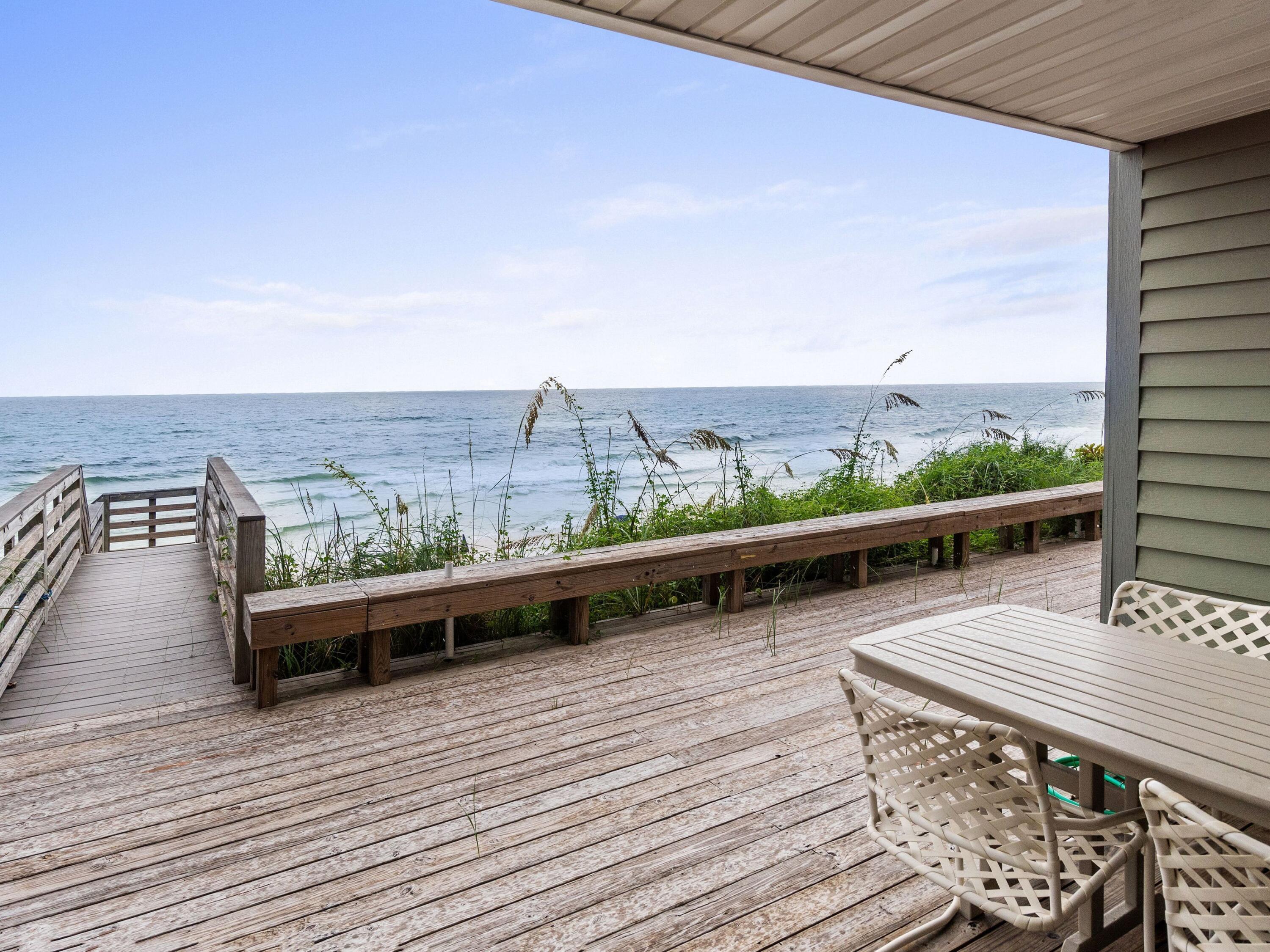 Sea Cliffs T/H - Residential