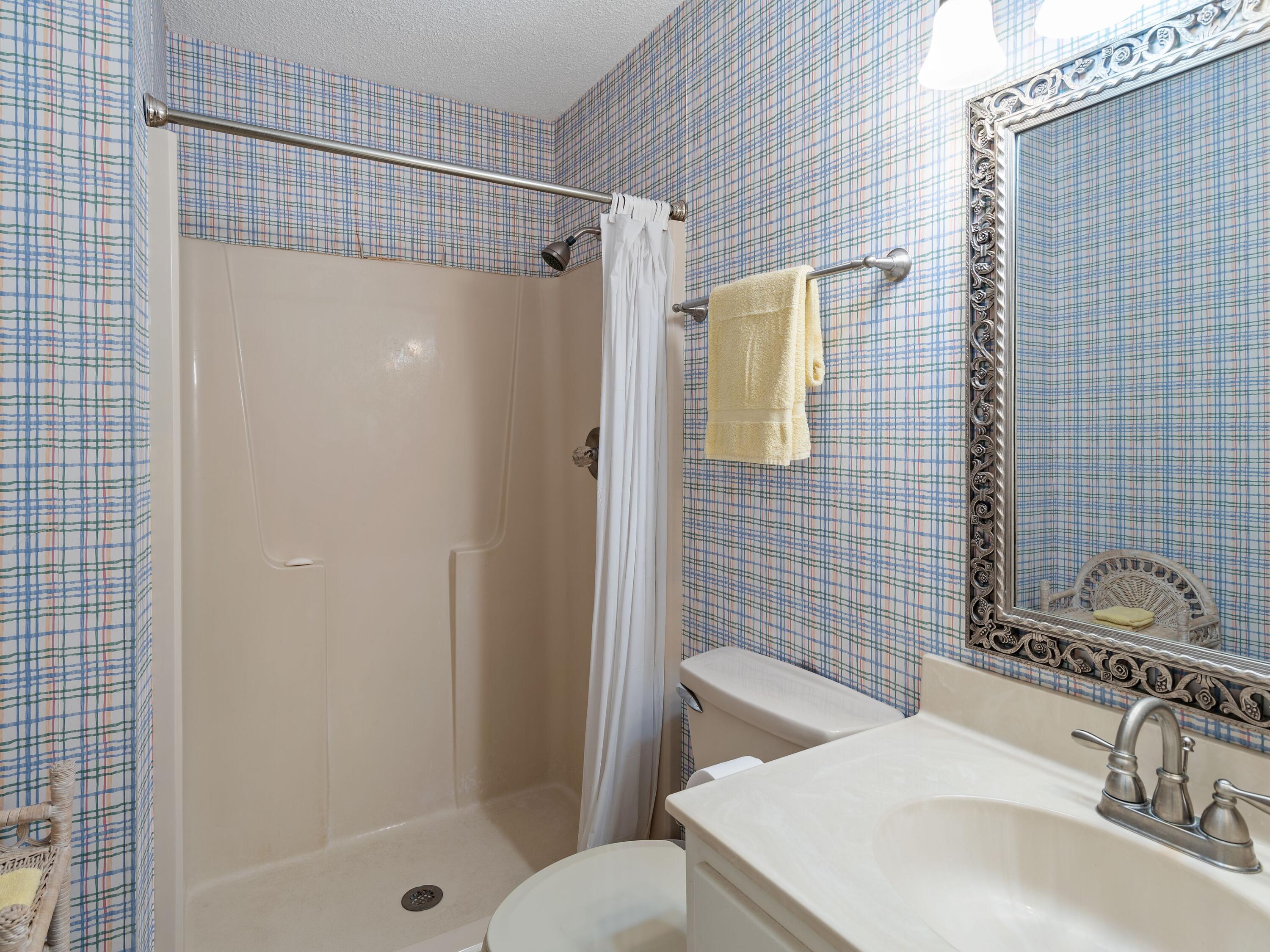 Sea Cliffs T/H - Residential