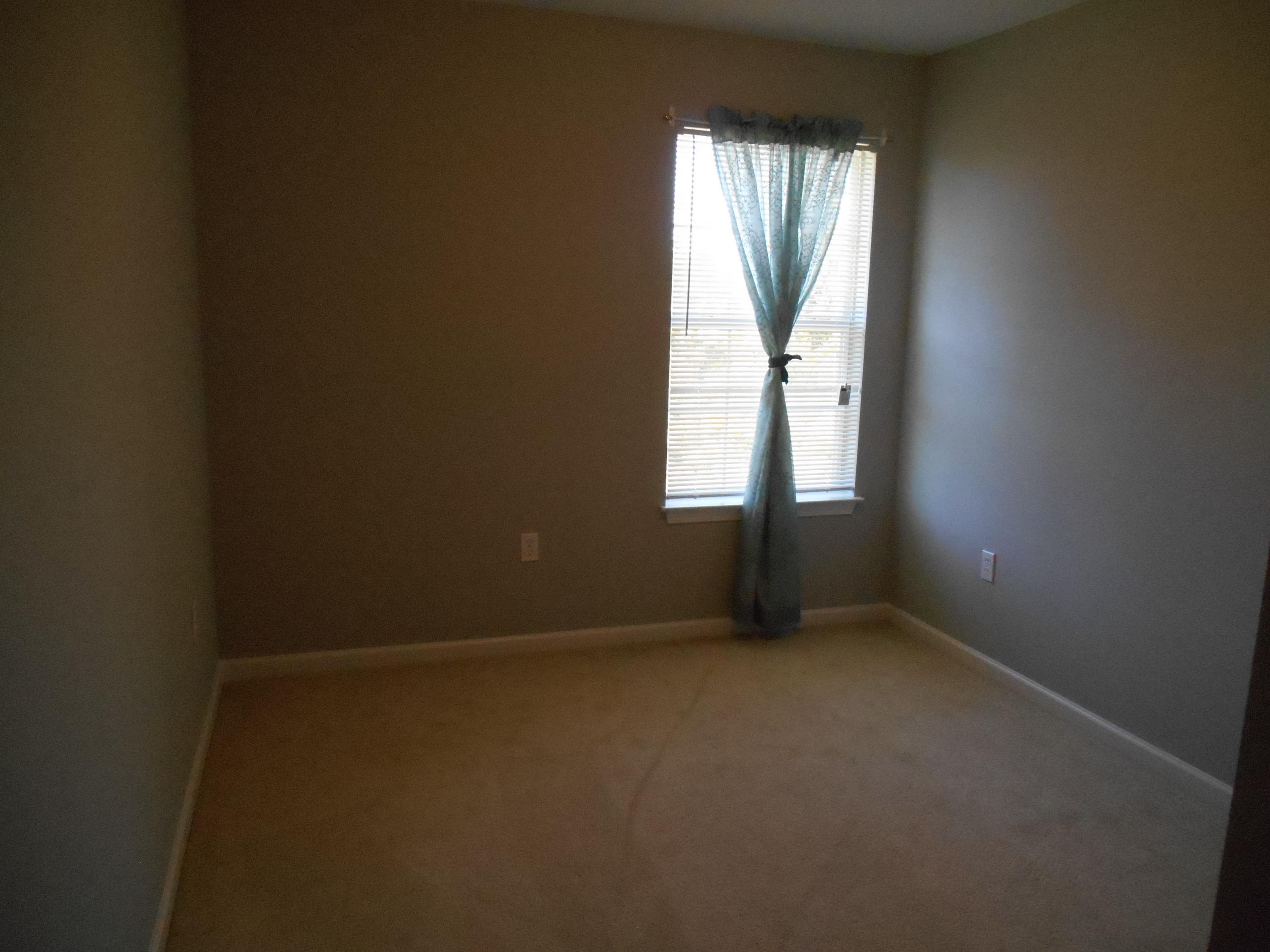 ROLLING PINES - Residential Lease