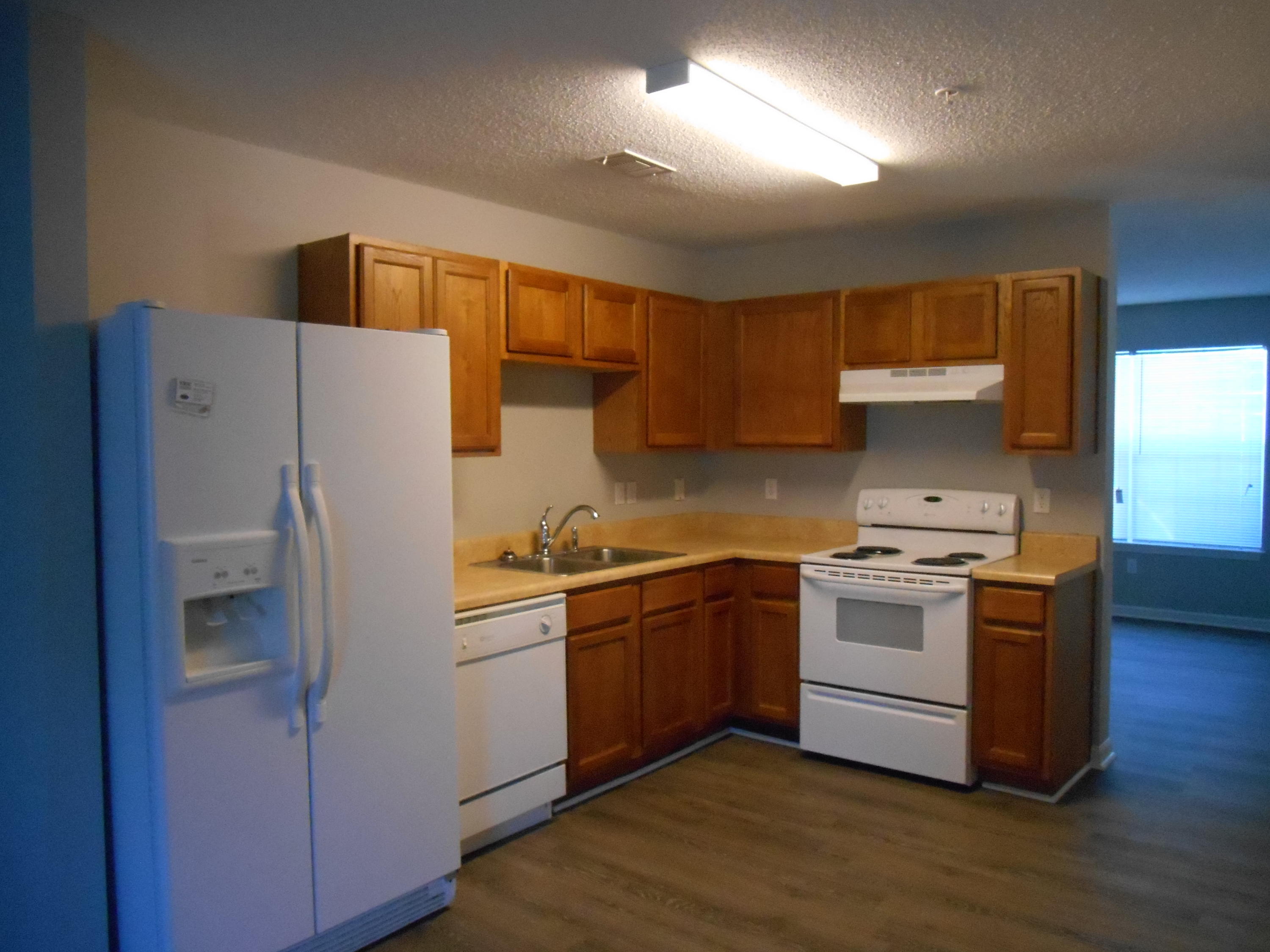 ROLLING PINES - Residential Lease