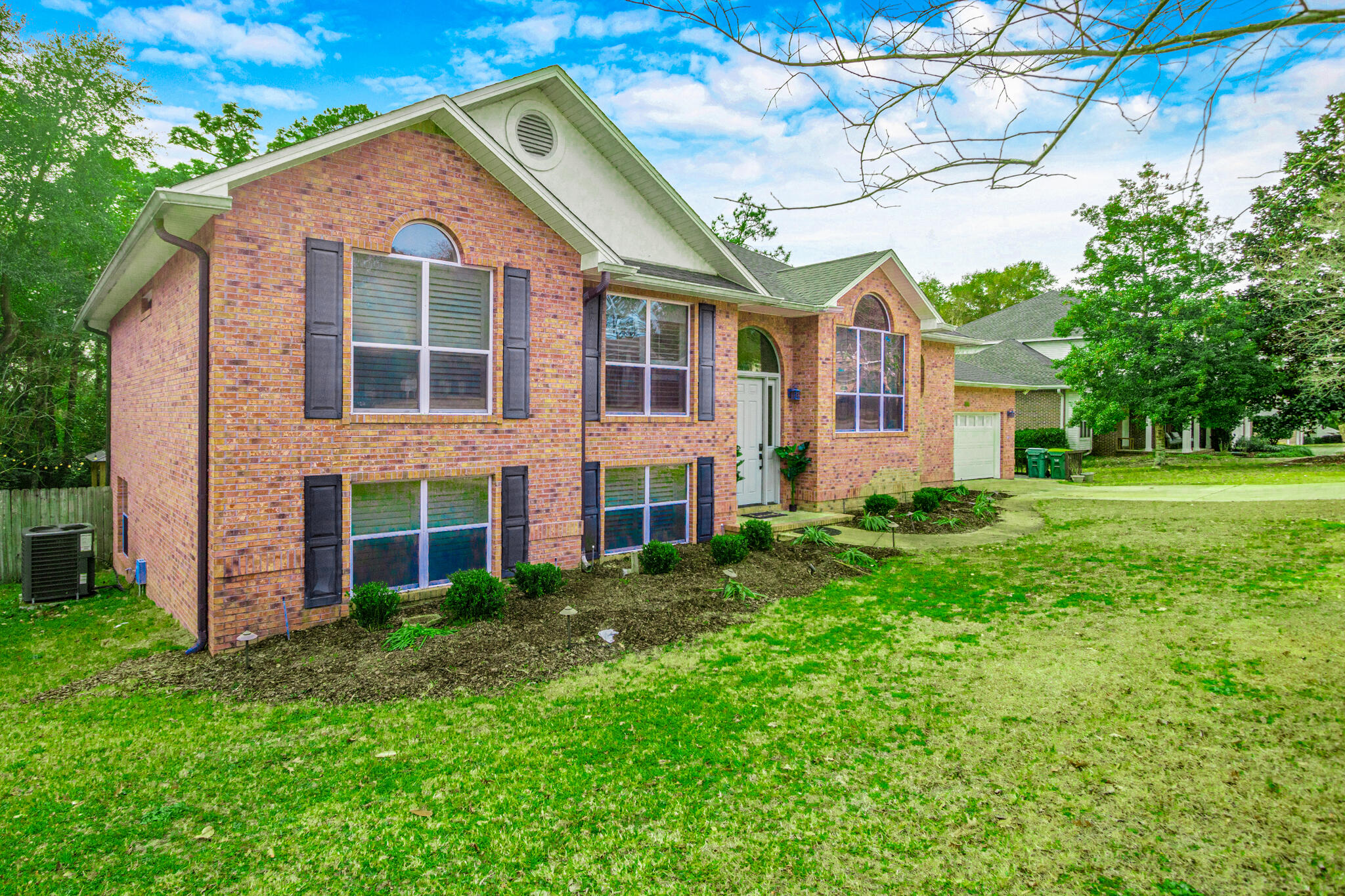 Rocky Bayou - Residential