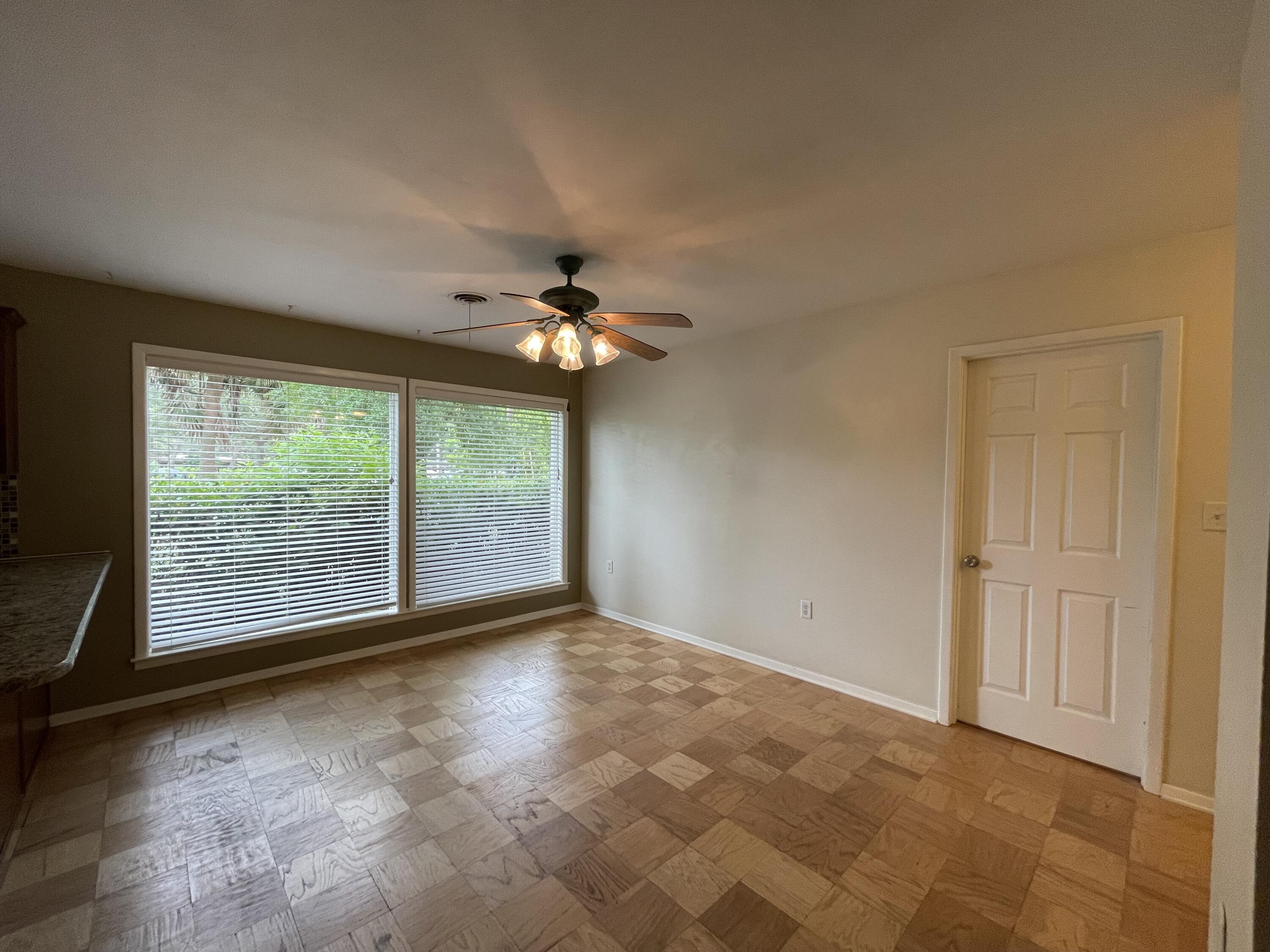COLONIAL ESTATES - Residential