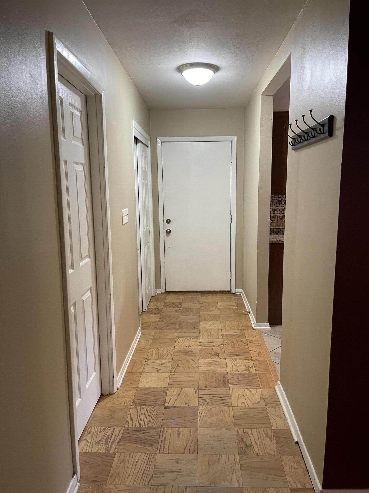 COLONIAL ESTATES - Residential