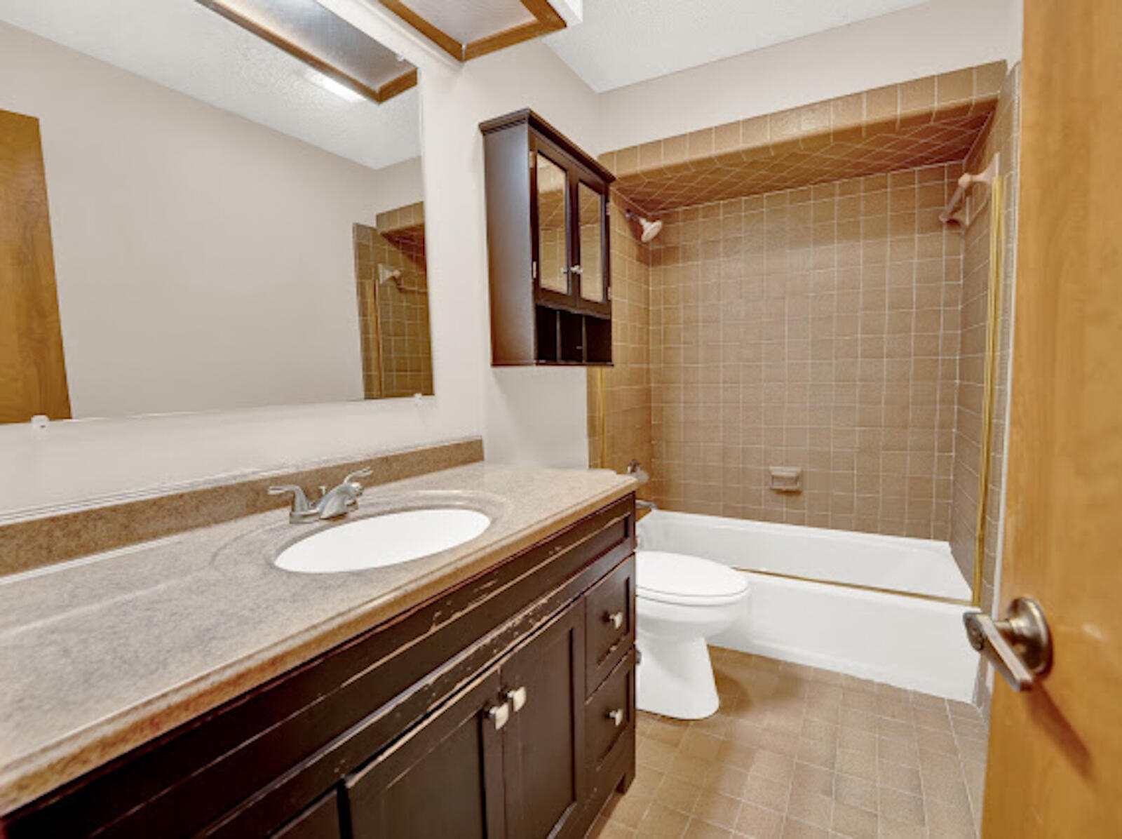 LE CHATEAU - Residential