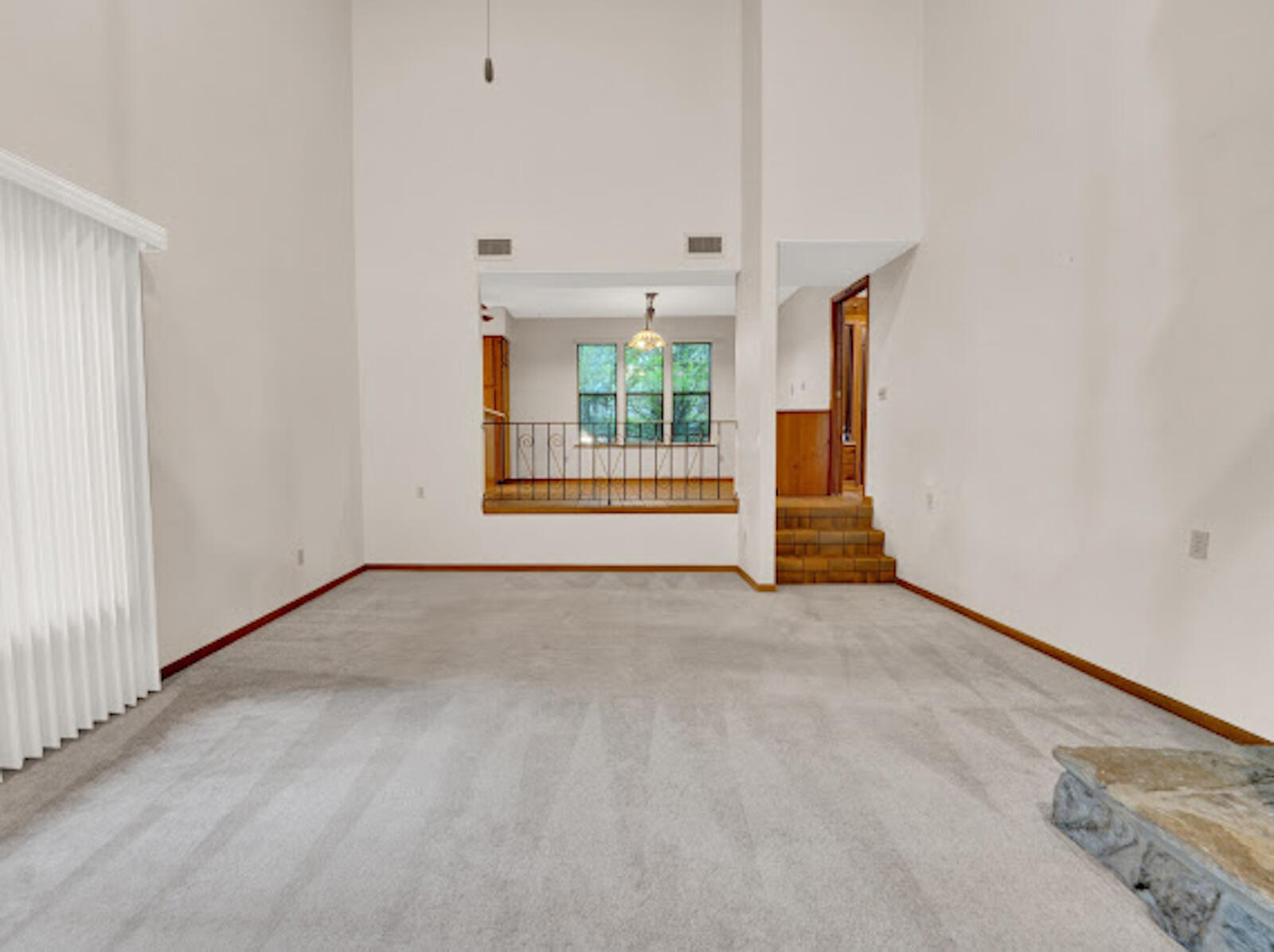 LE CHATEAU - Residential