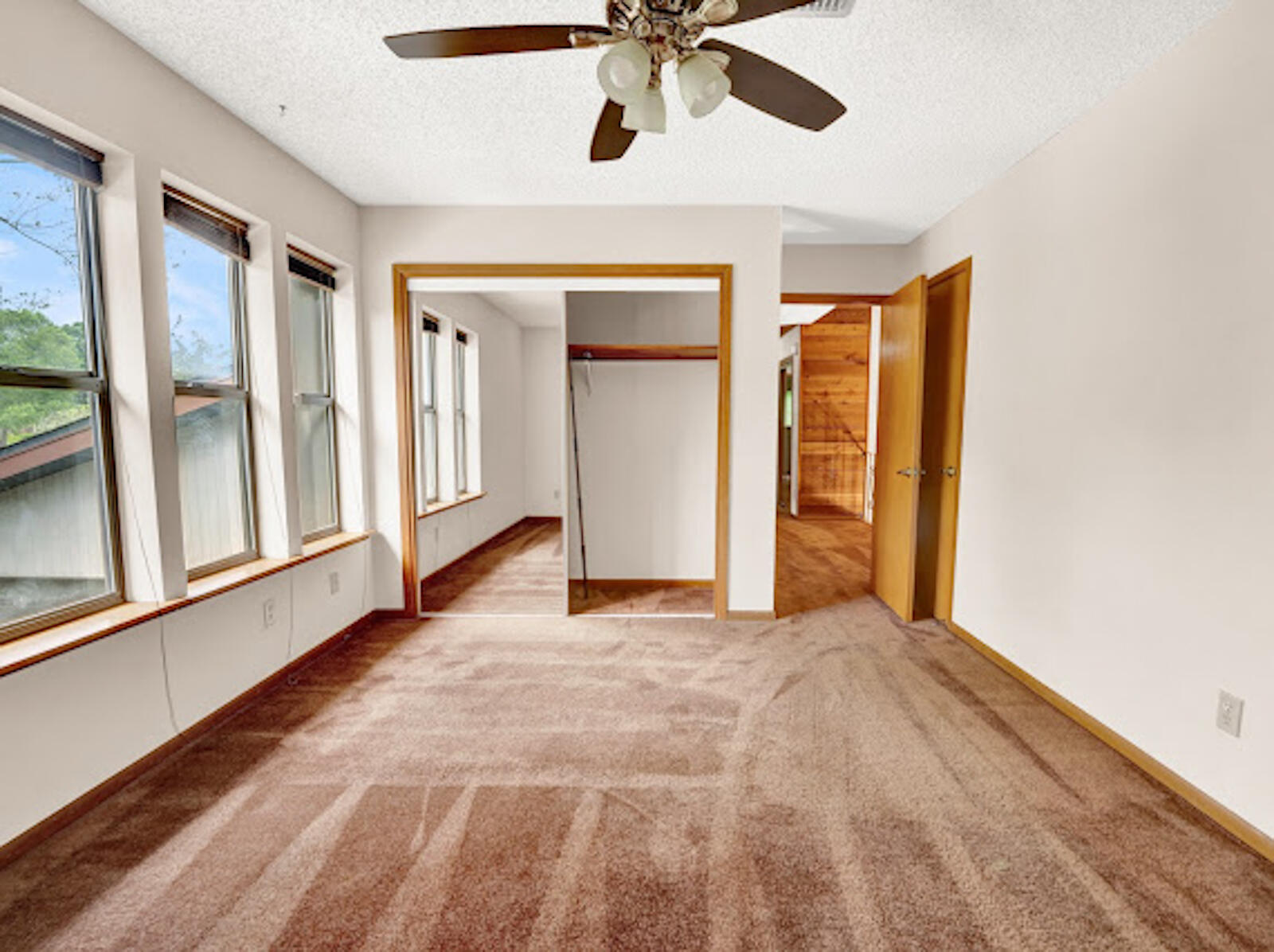 LE CHATEAU - Residential