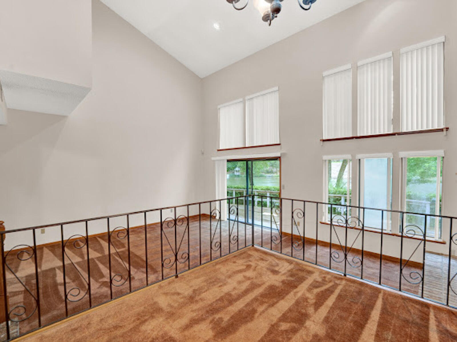 LE CHATEAU - Residential