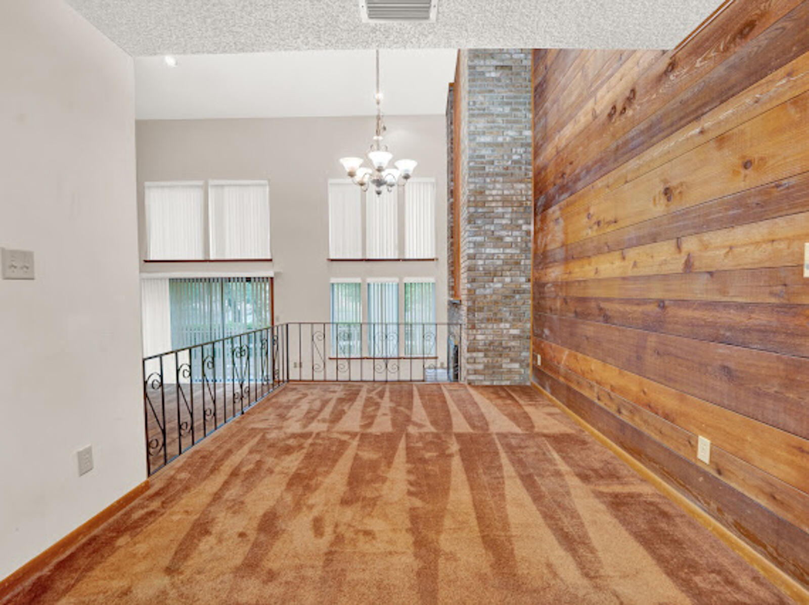 LE CHATEAU - Residential