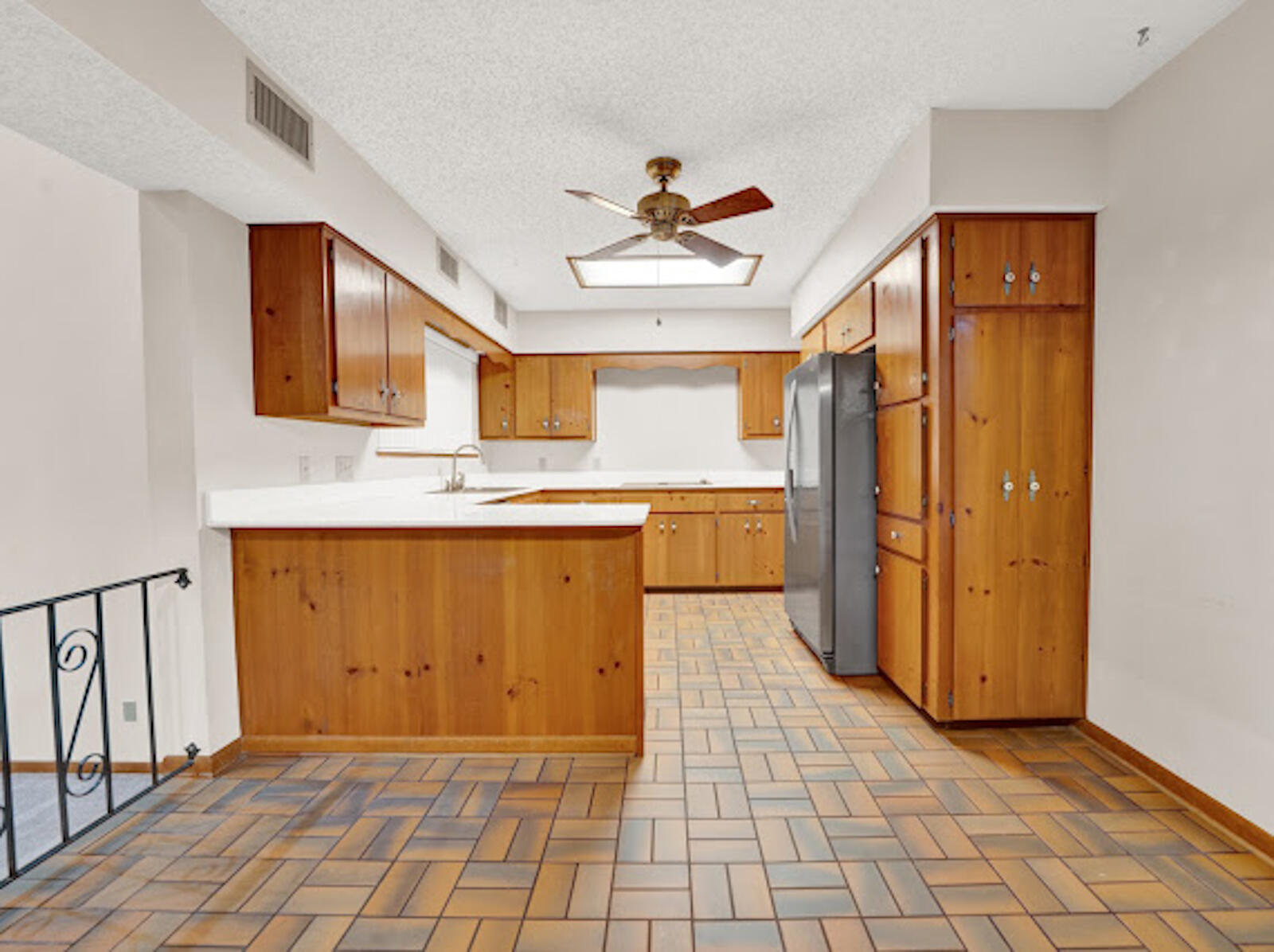 LE CHATEAU - Residential