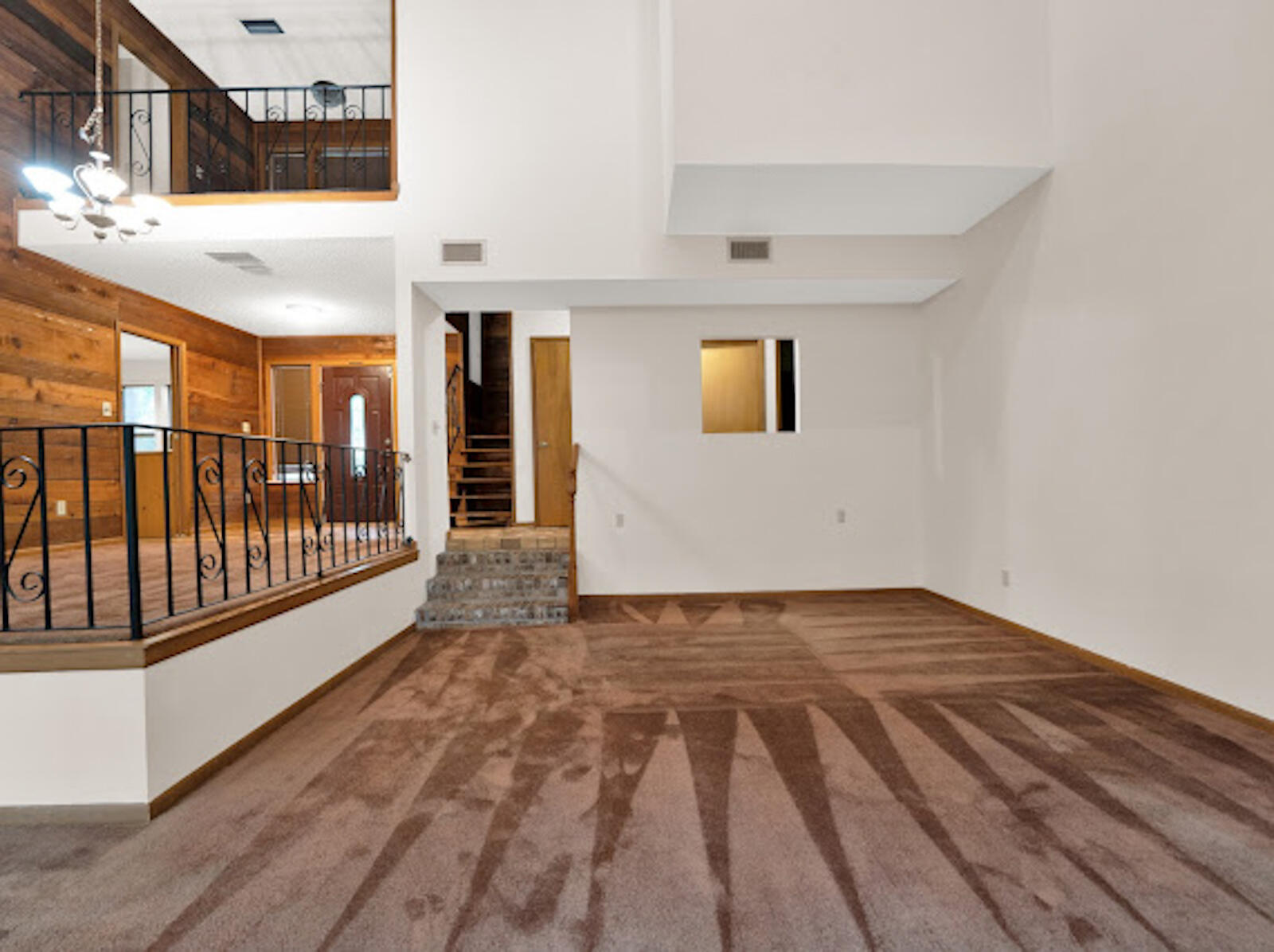 LE CHATEAU - Residential