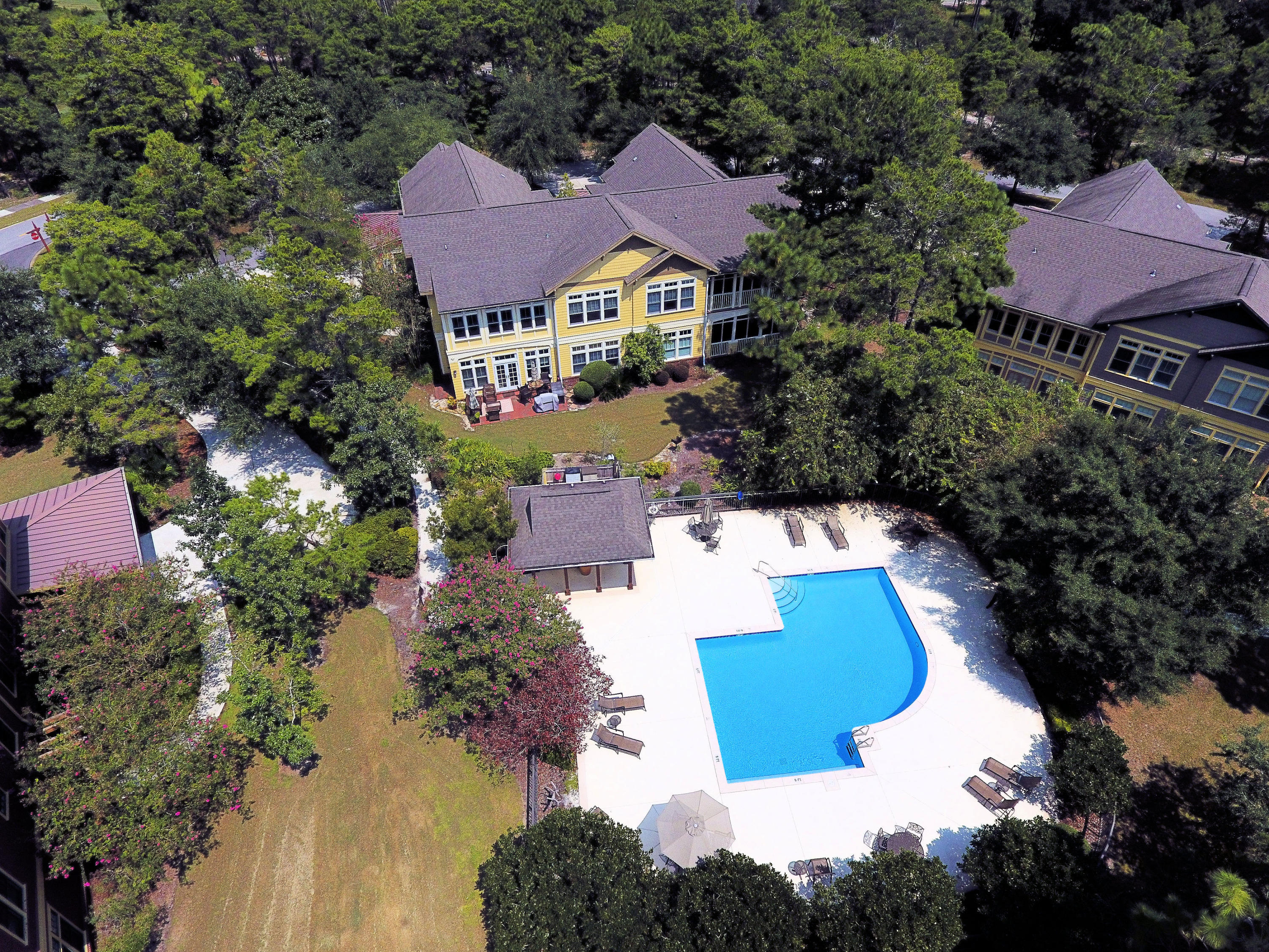 WILD HERON - Residential