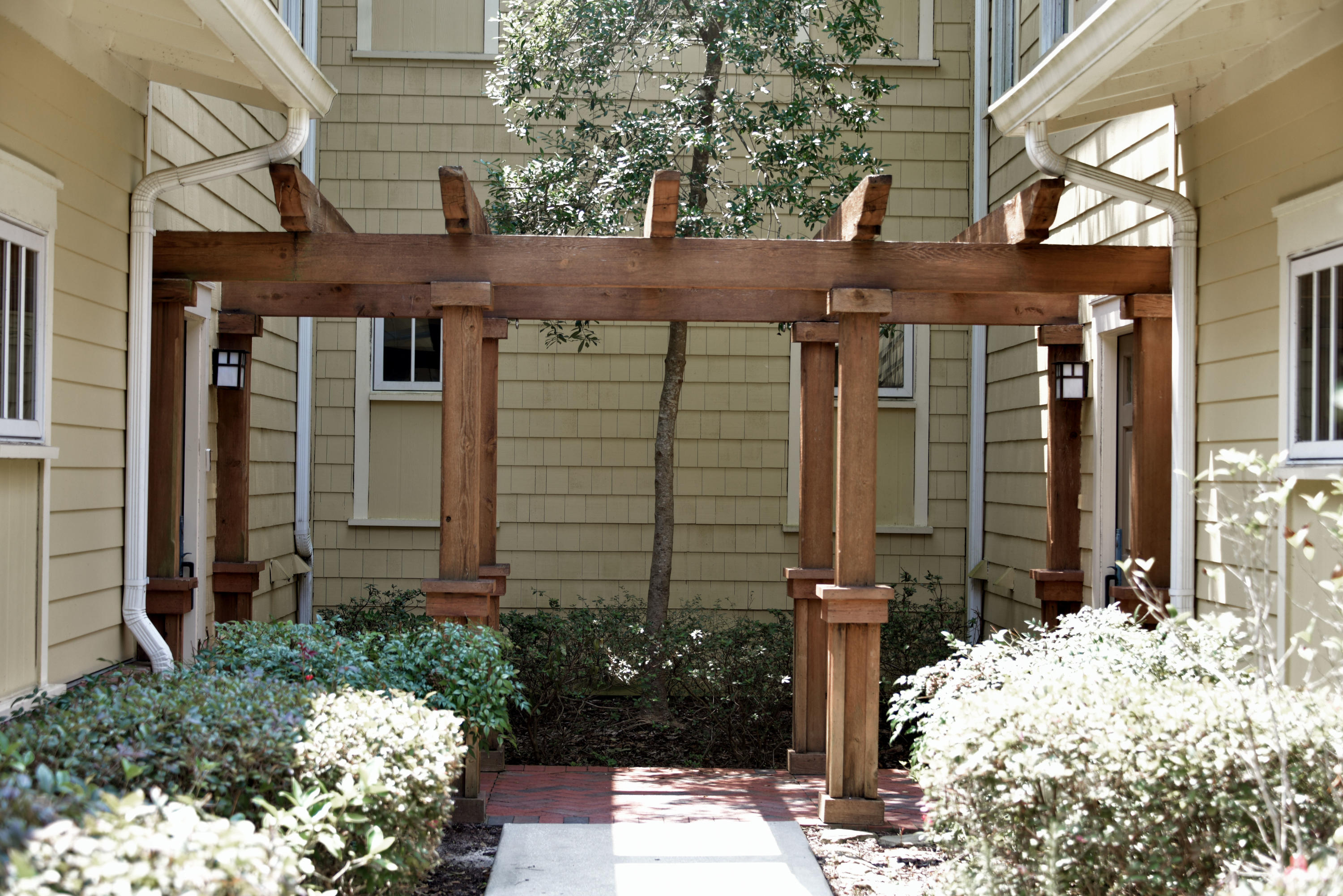 WILD HERON - Residential