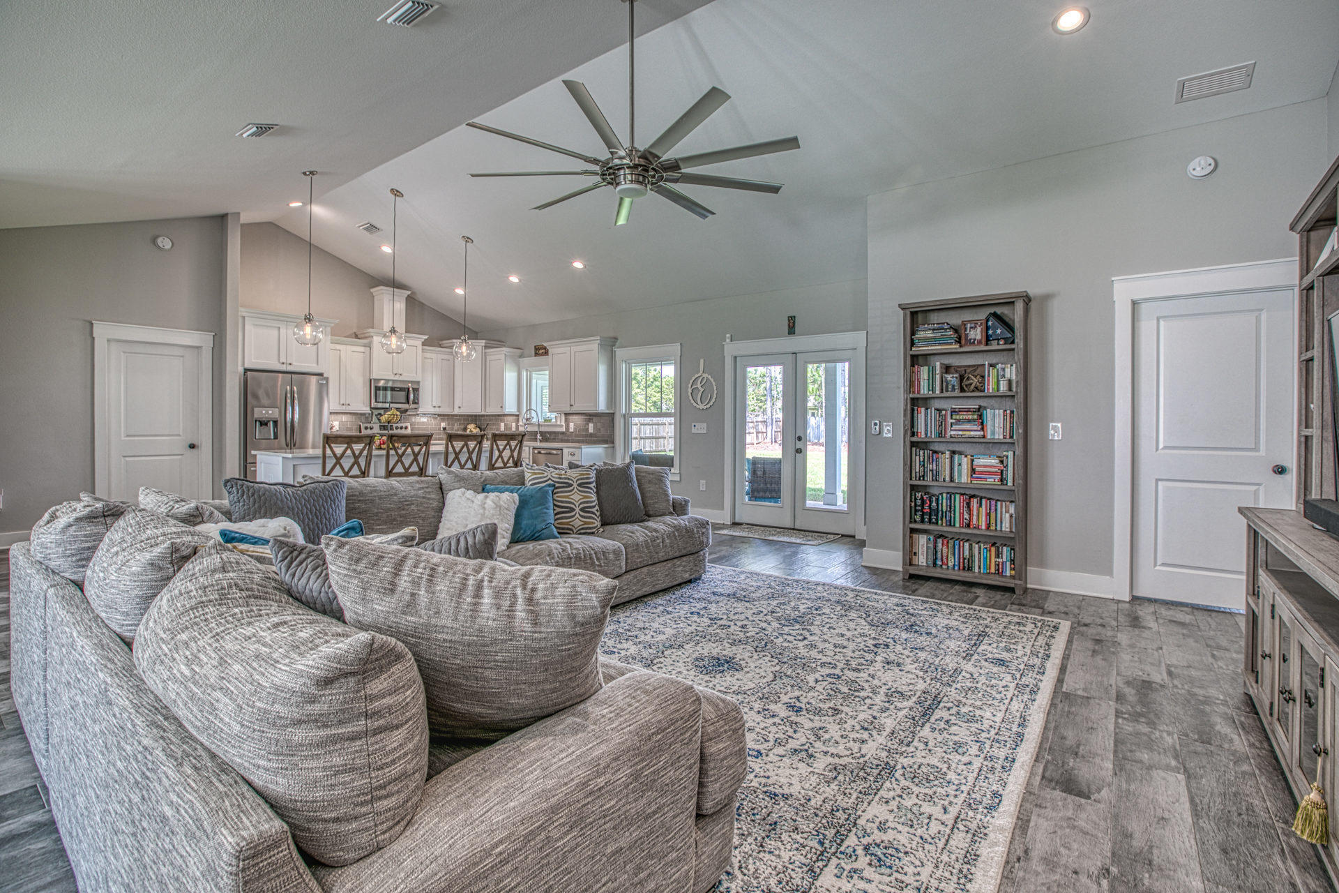 NAVARRE S/D 1ST ADDN - Residential