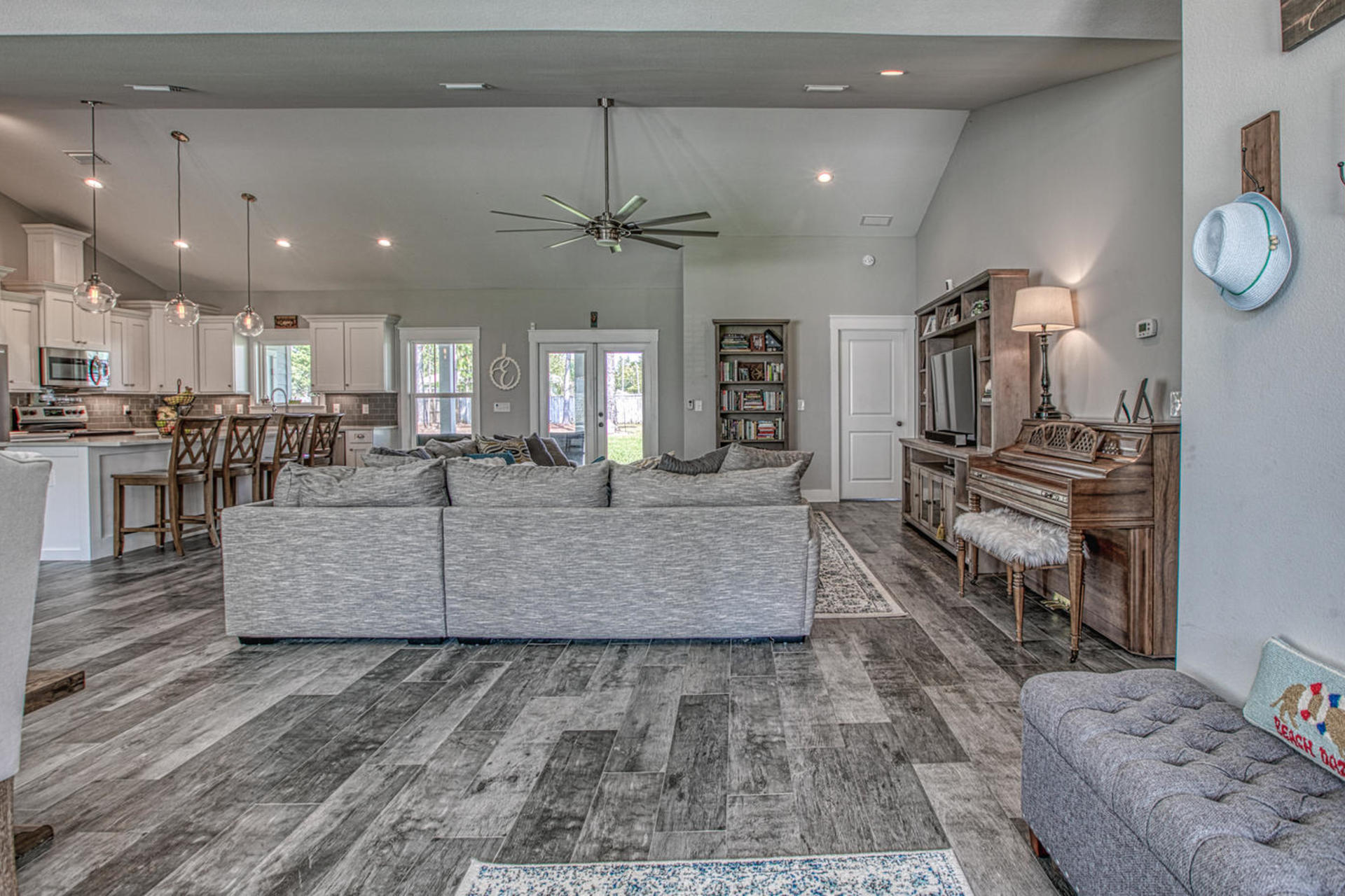 NAVARRE S/D 1ST ADDN - Residential