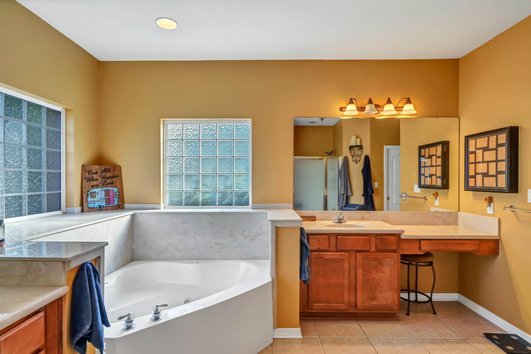 BRIDGEPORT COLONY - Residential