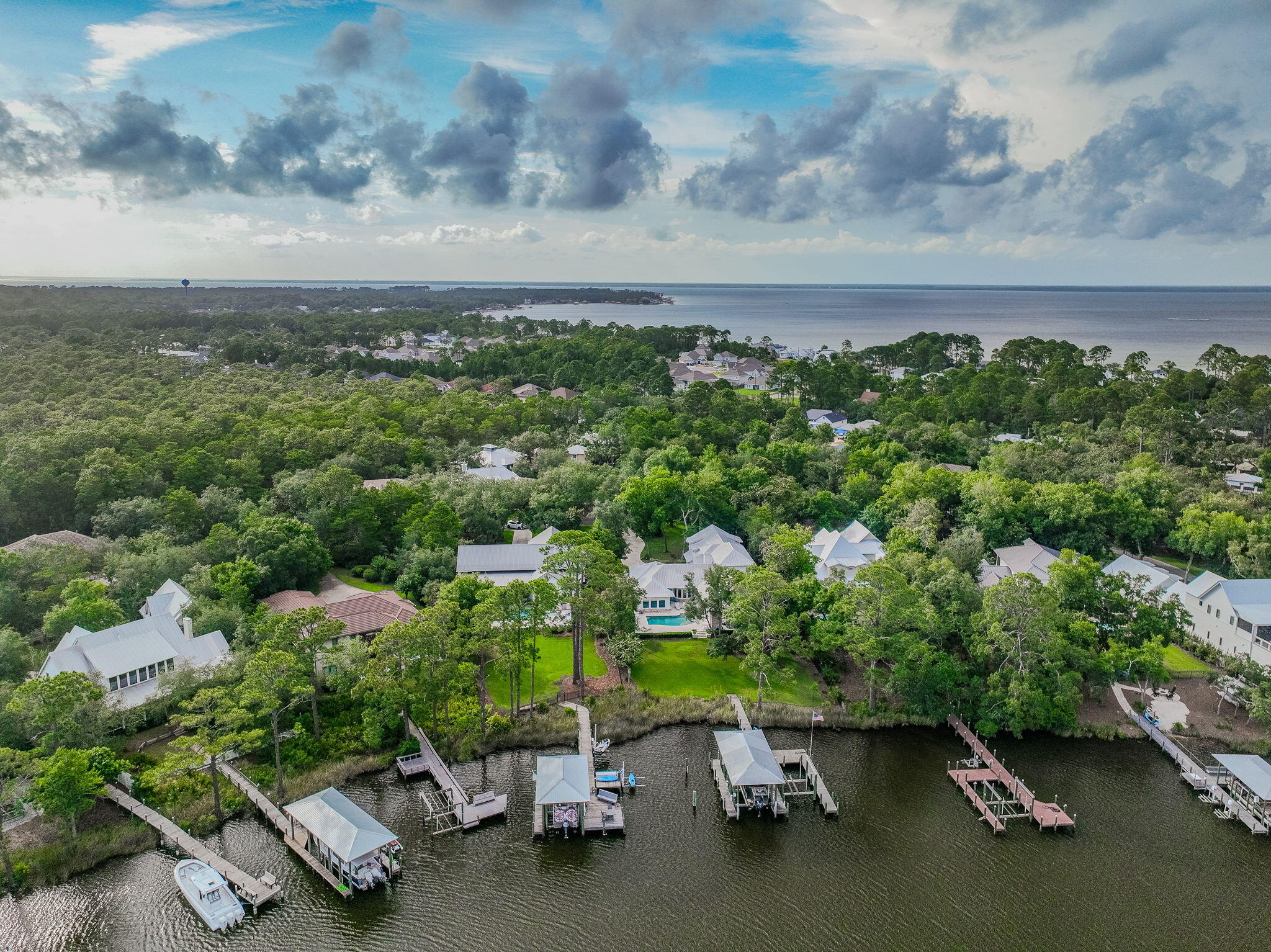 BOTANY BAYOU - Residential