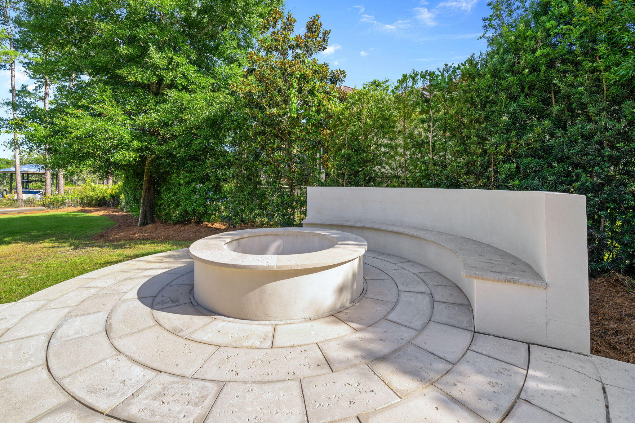 BOTANY BAYOU - Residential
