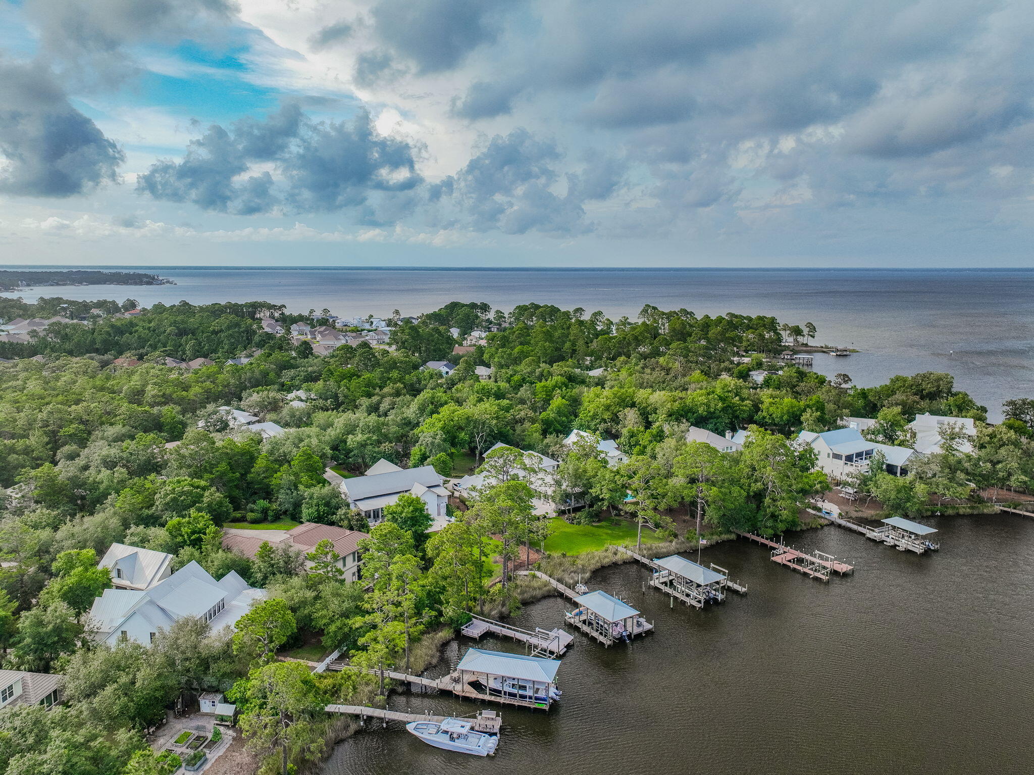 BOTANY BAYOU - Residential