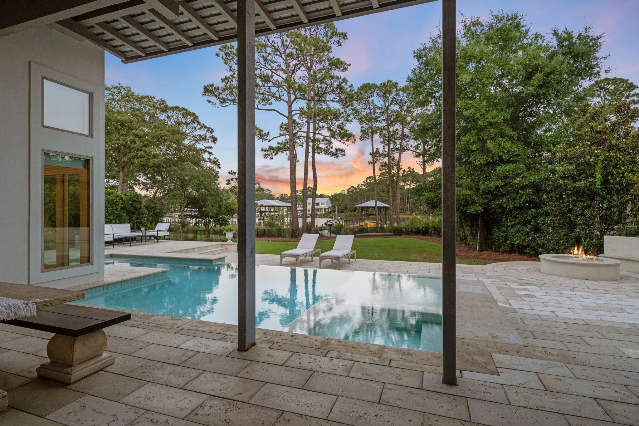 BOTANY BAYOU - Residential