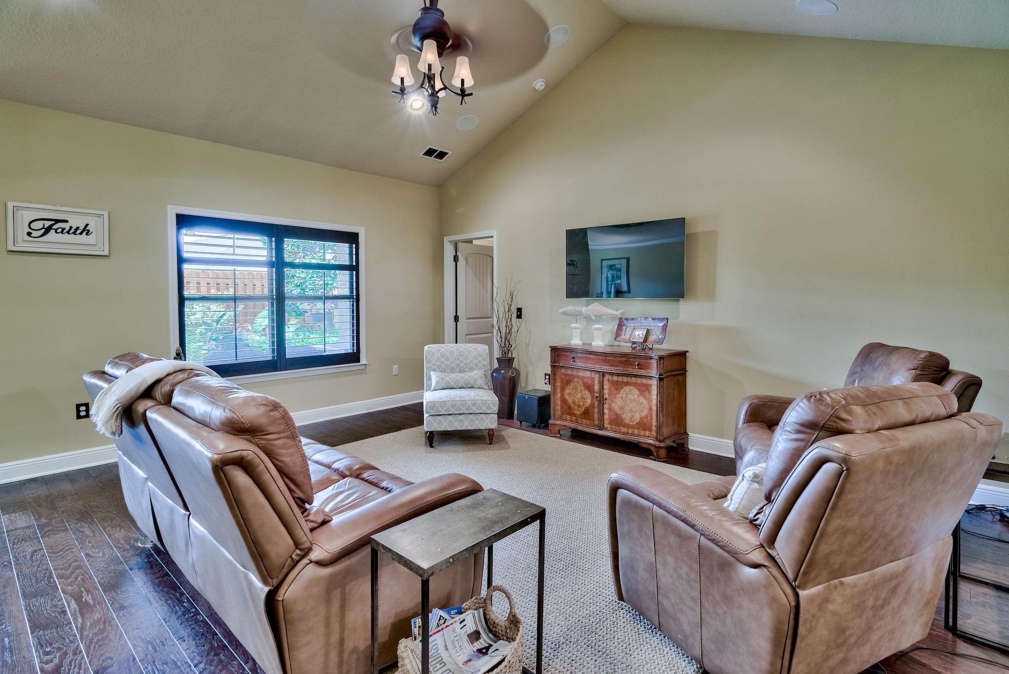 DRIFTWOOD ESTATES - Residential