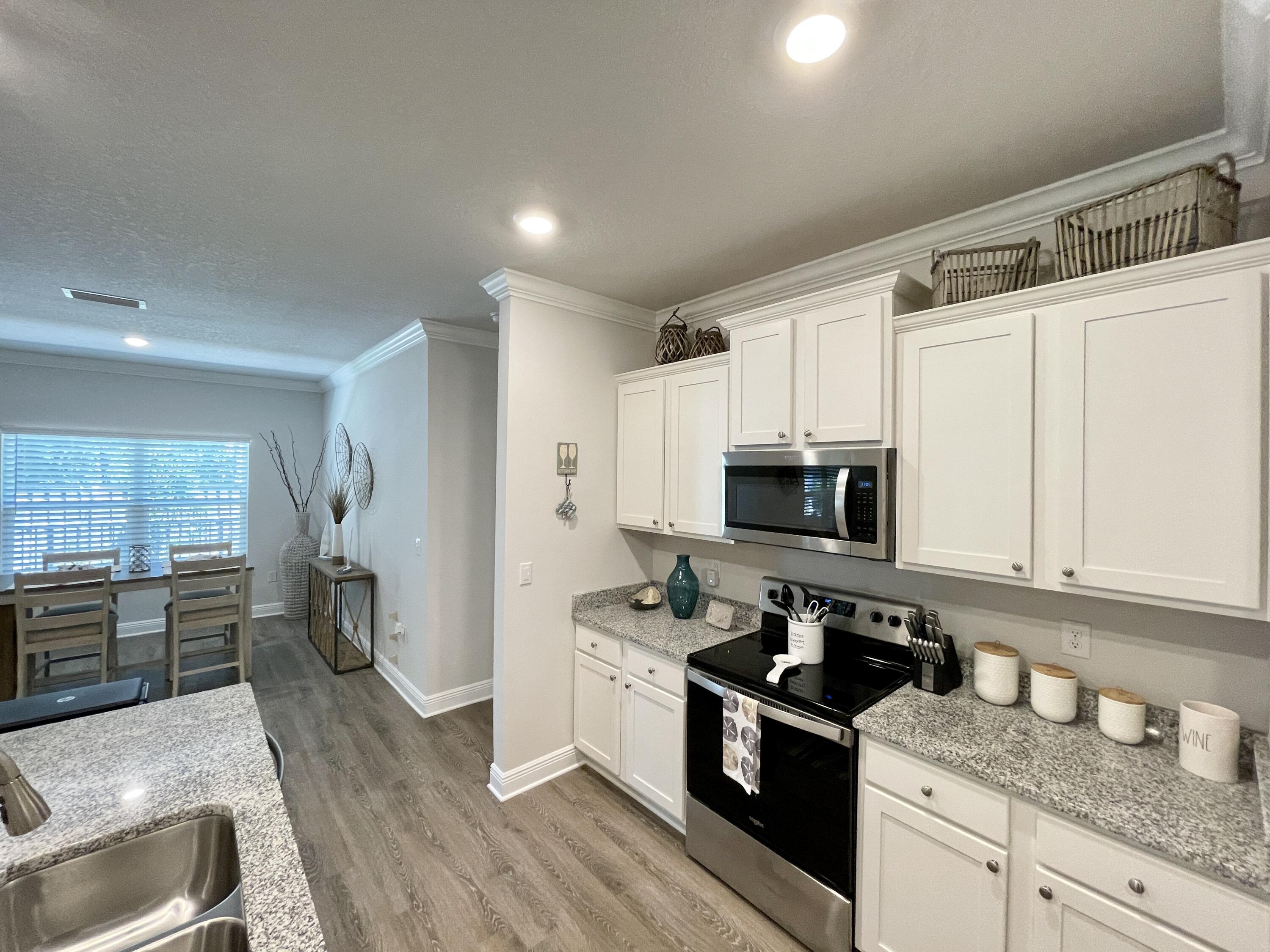 HAMMOCK BAY - FIREFLY - Residential