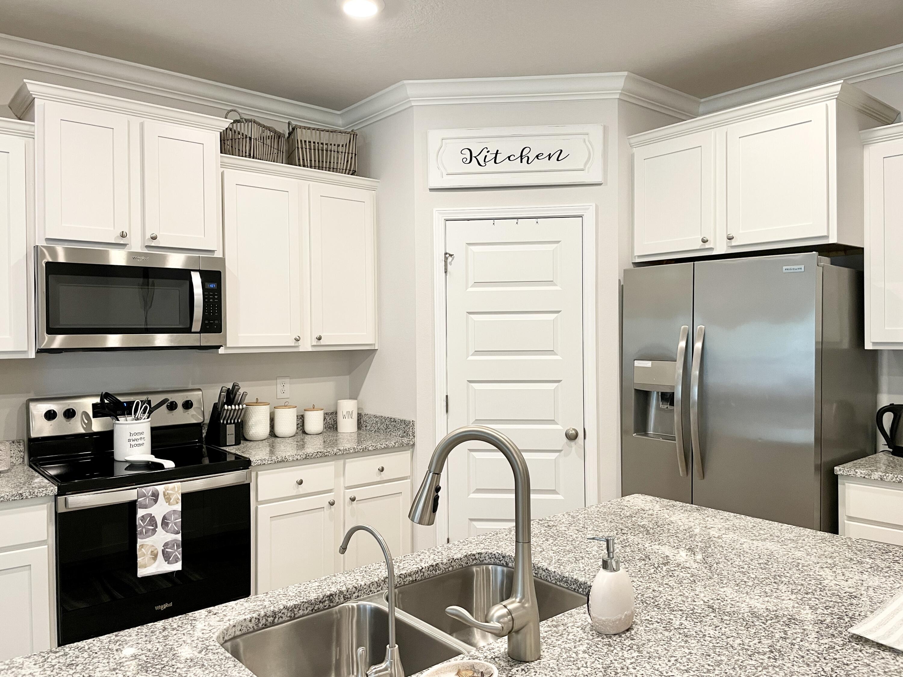 HAMMOCK BAY - FIREFLY - Residential