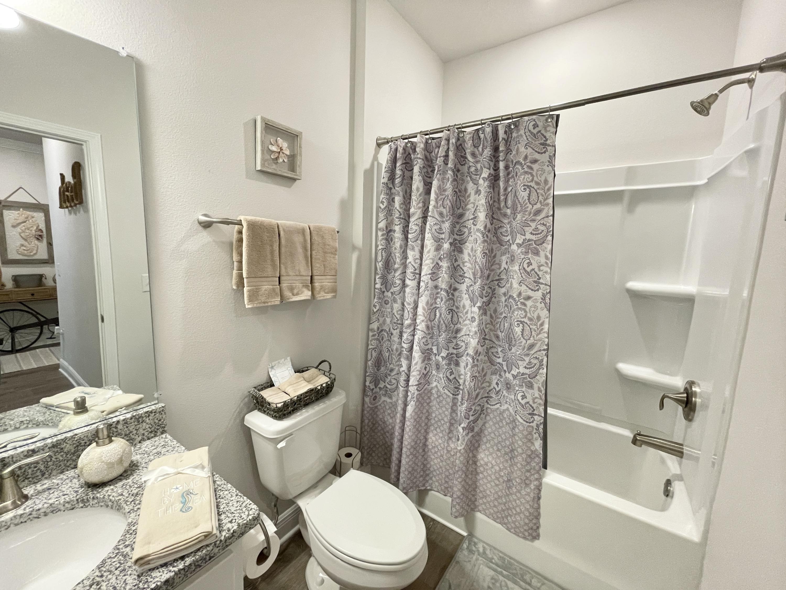 HAMMOCK BAY - FIREFLY - Residential