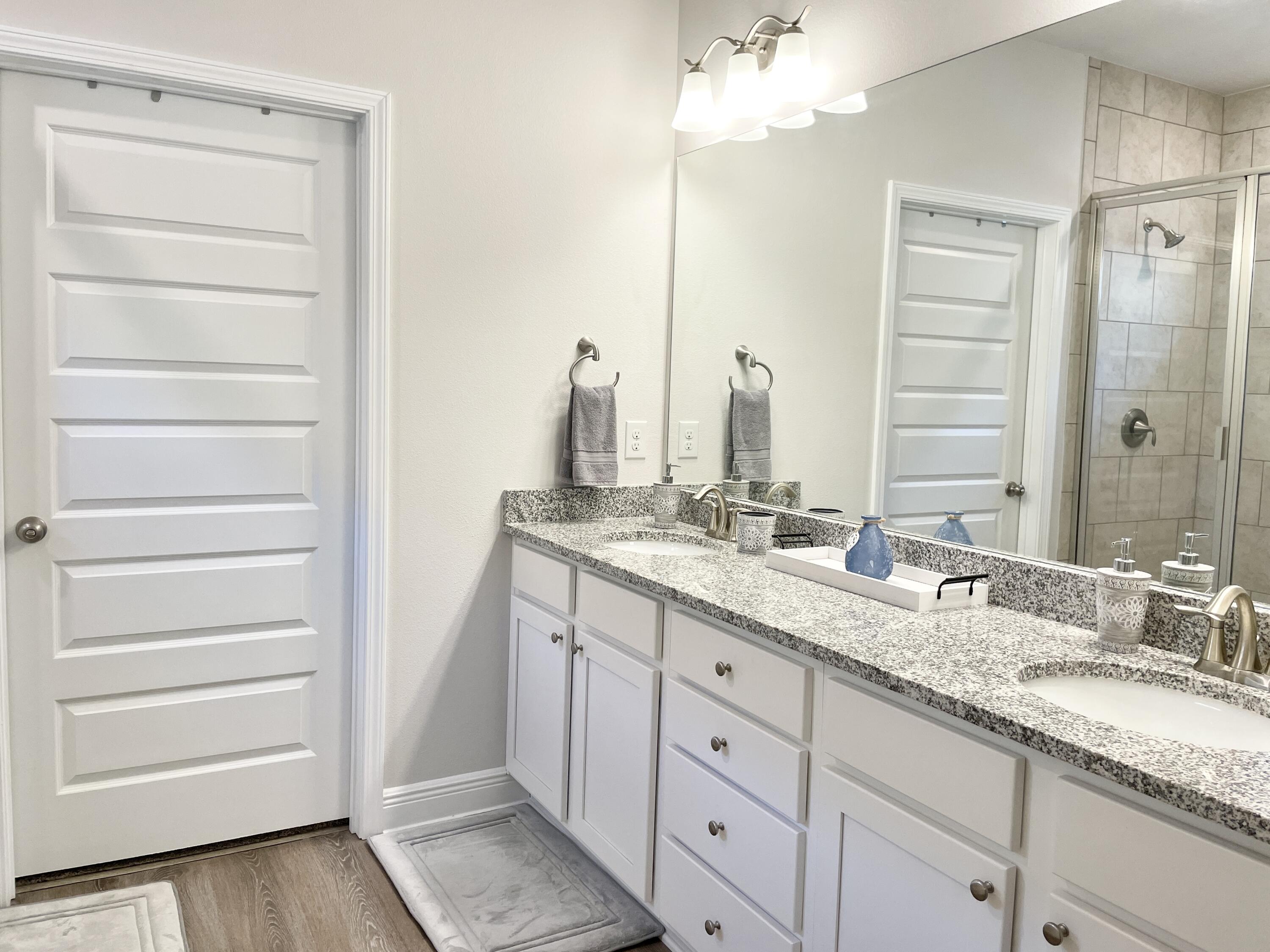 HAMMOCK BAY - FIREFLY - Residential