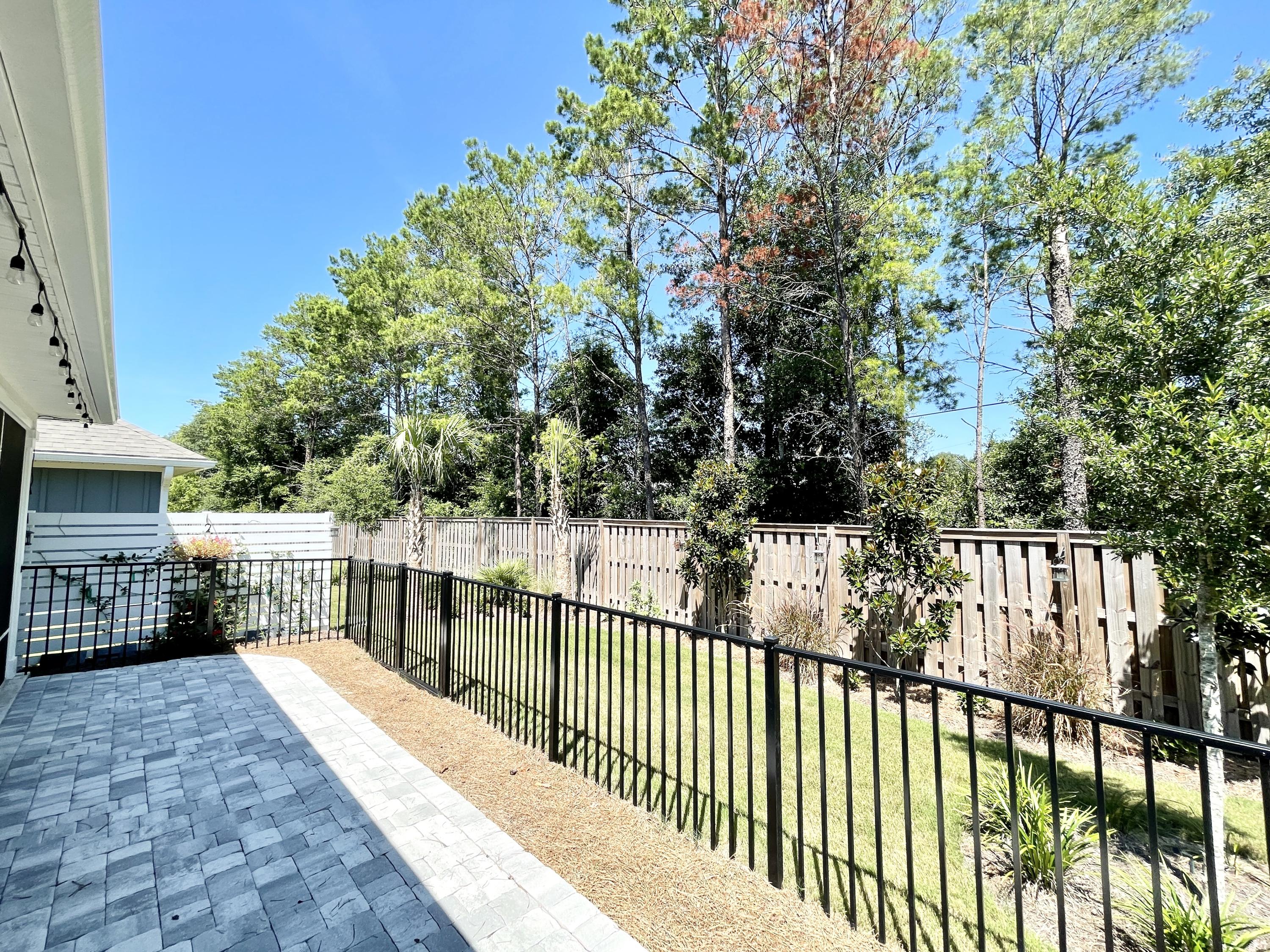 HAMMOCK BAY - FIREFLY - Residential