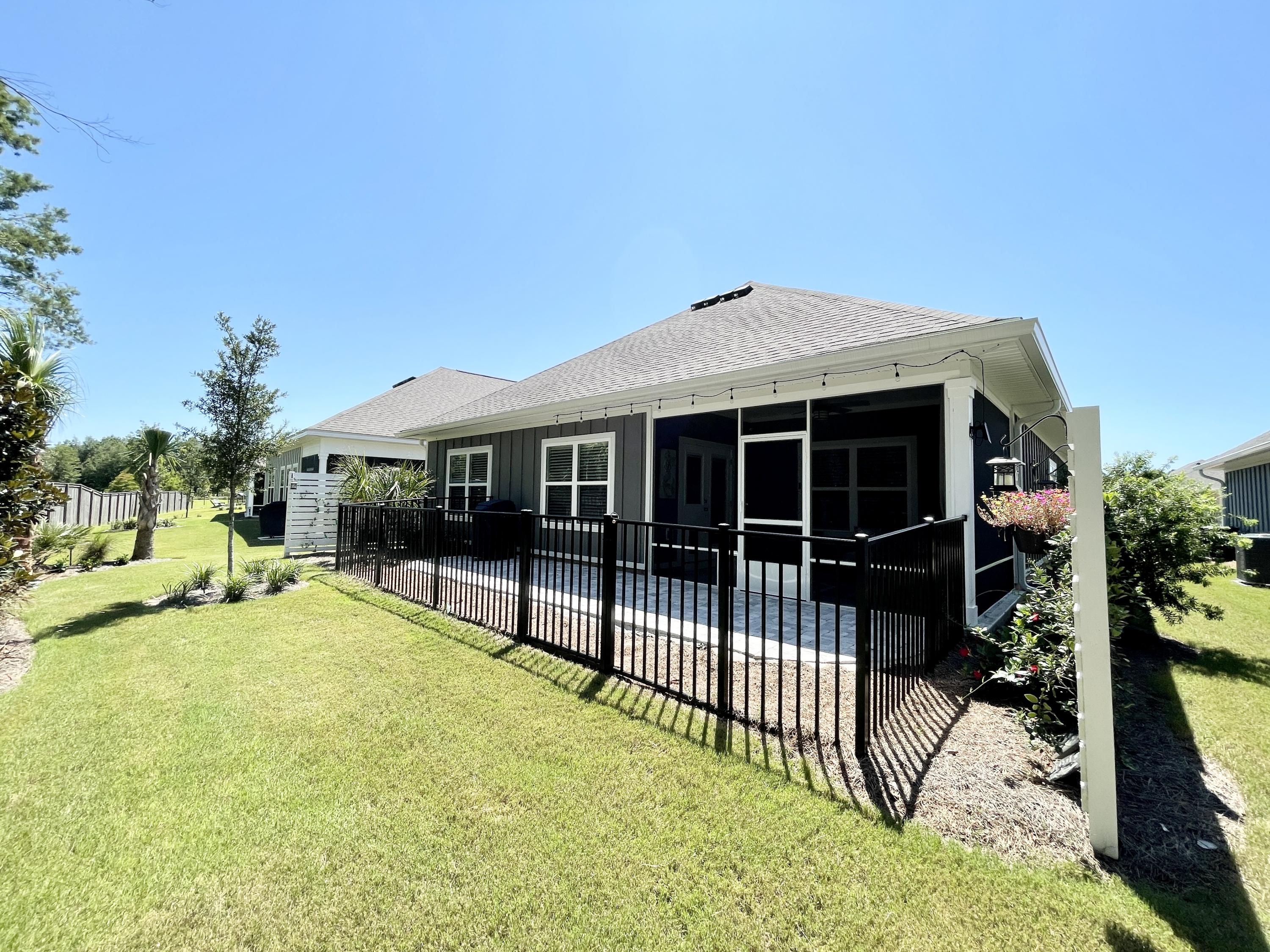 HAMMOCK BAY - FIREFLY - Residential