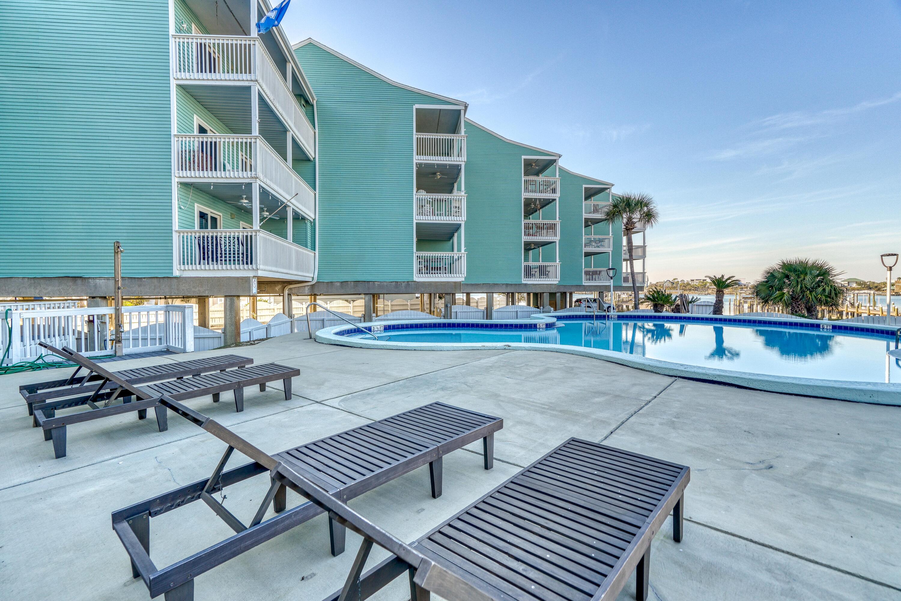 DOCKS ON OLD RIVER CONDO - Residential