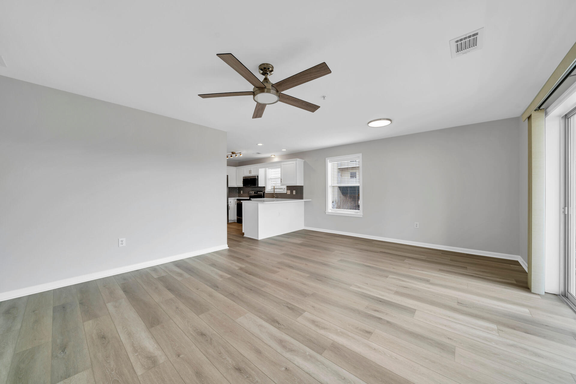 ST MARTIN BEACHWALK VILLAS - Residential