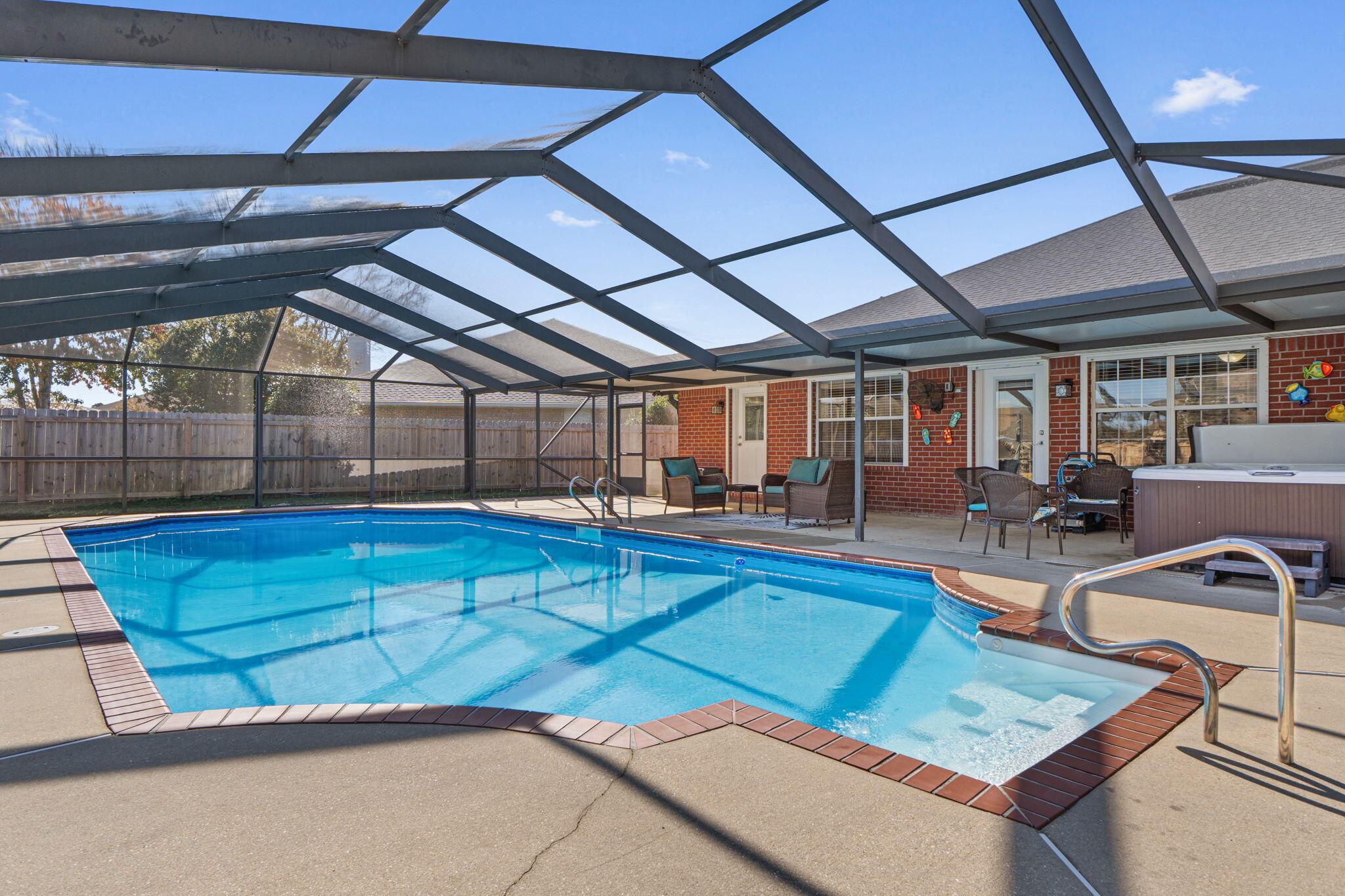 CREETWOODS - Residential