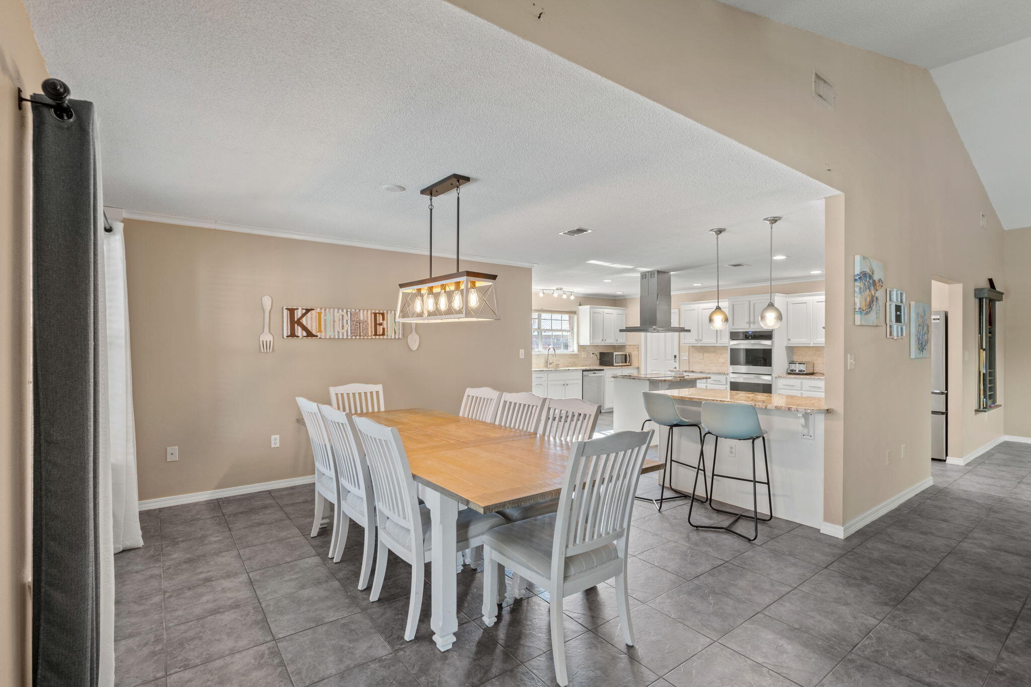 CREETWOODS - Residential