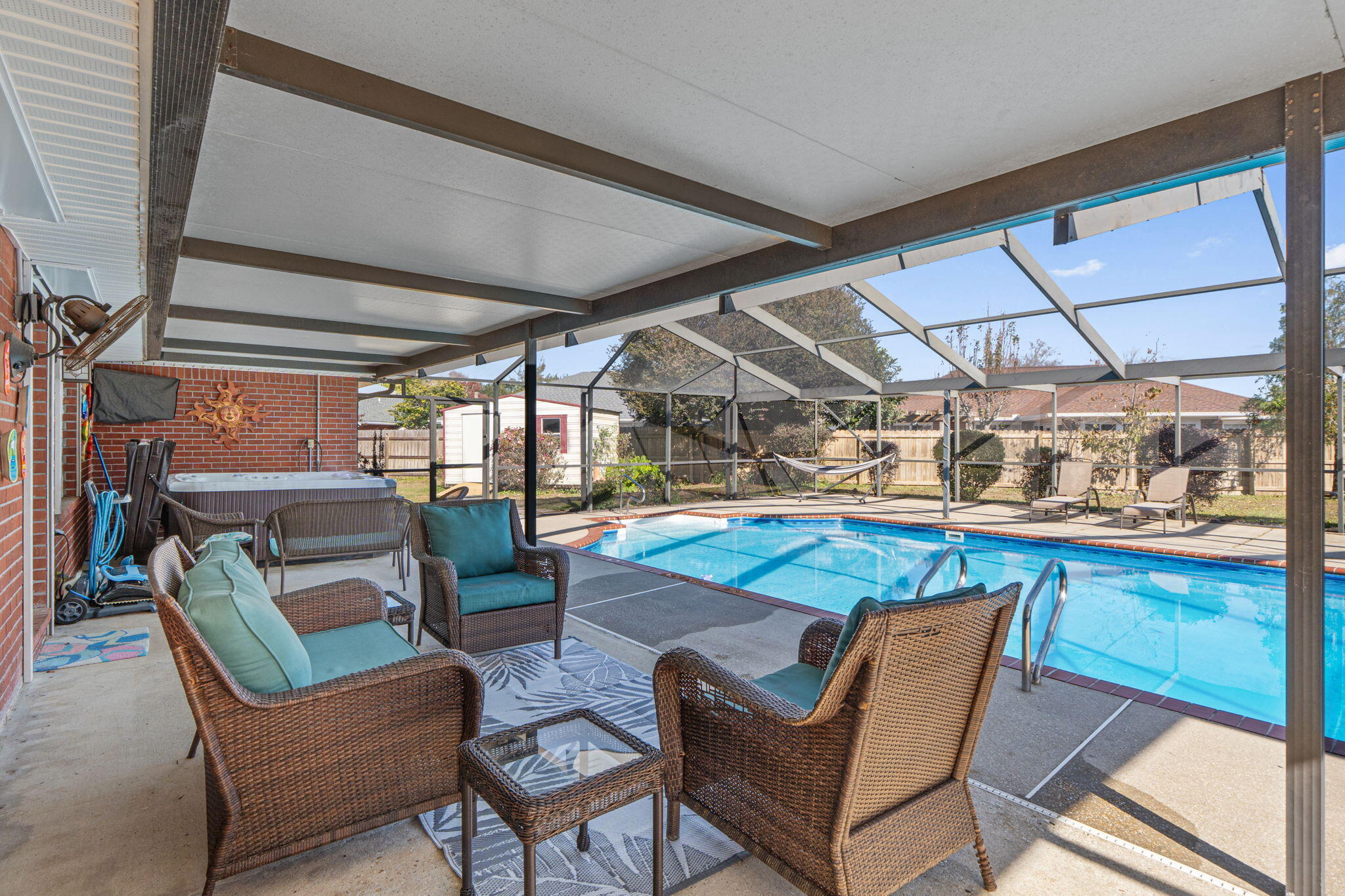 CREETWOODS - Residential