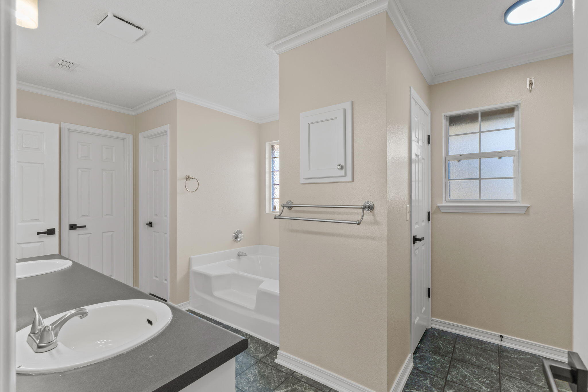 CREETWOODS - Residential