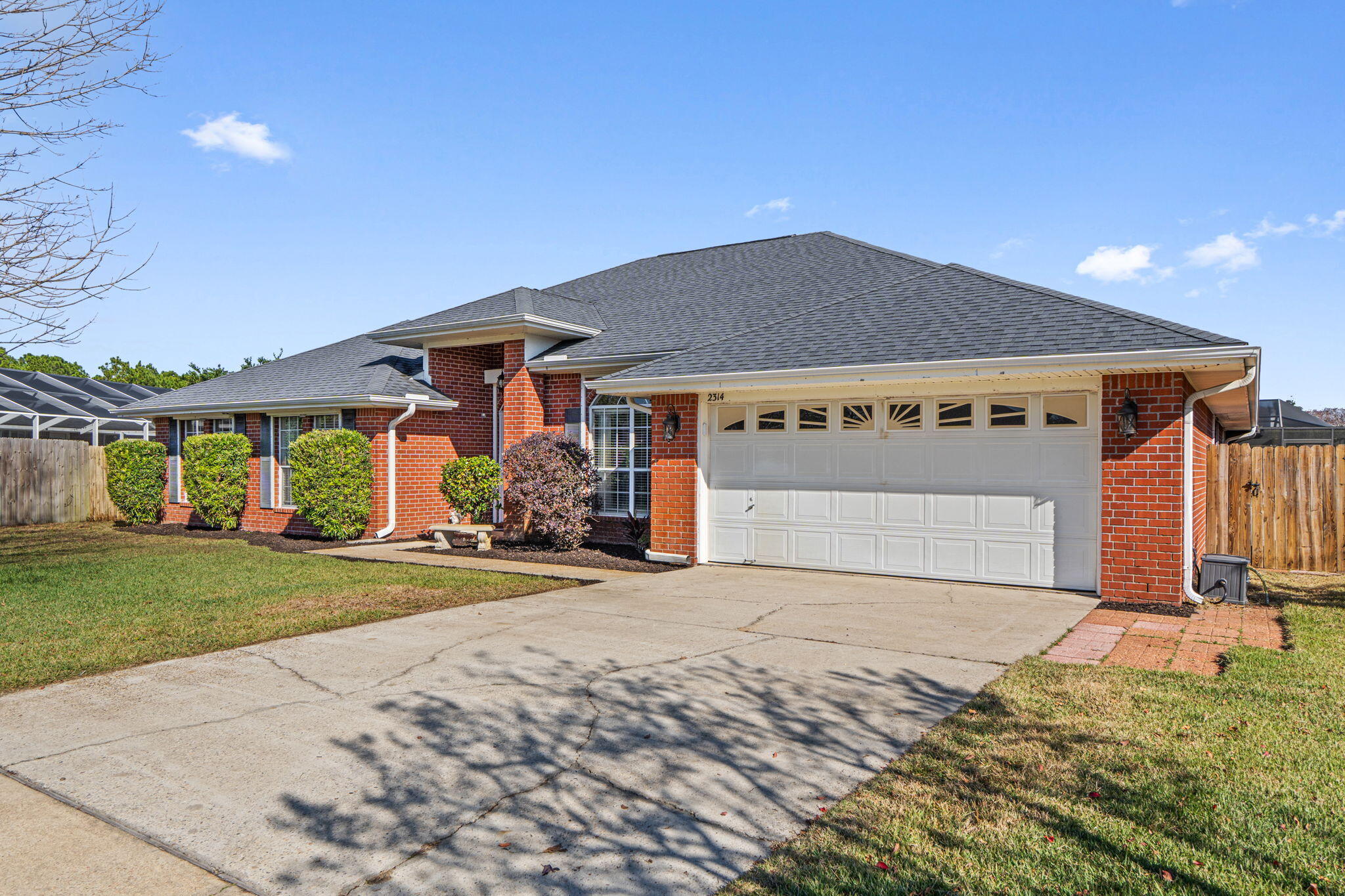 CREETWOODS - Residential