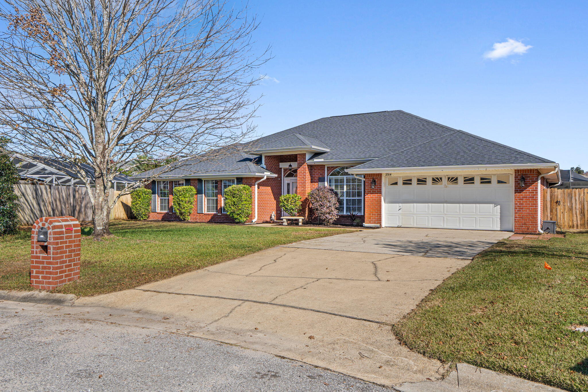 CREETWOODS - Residential