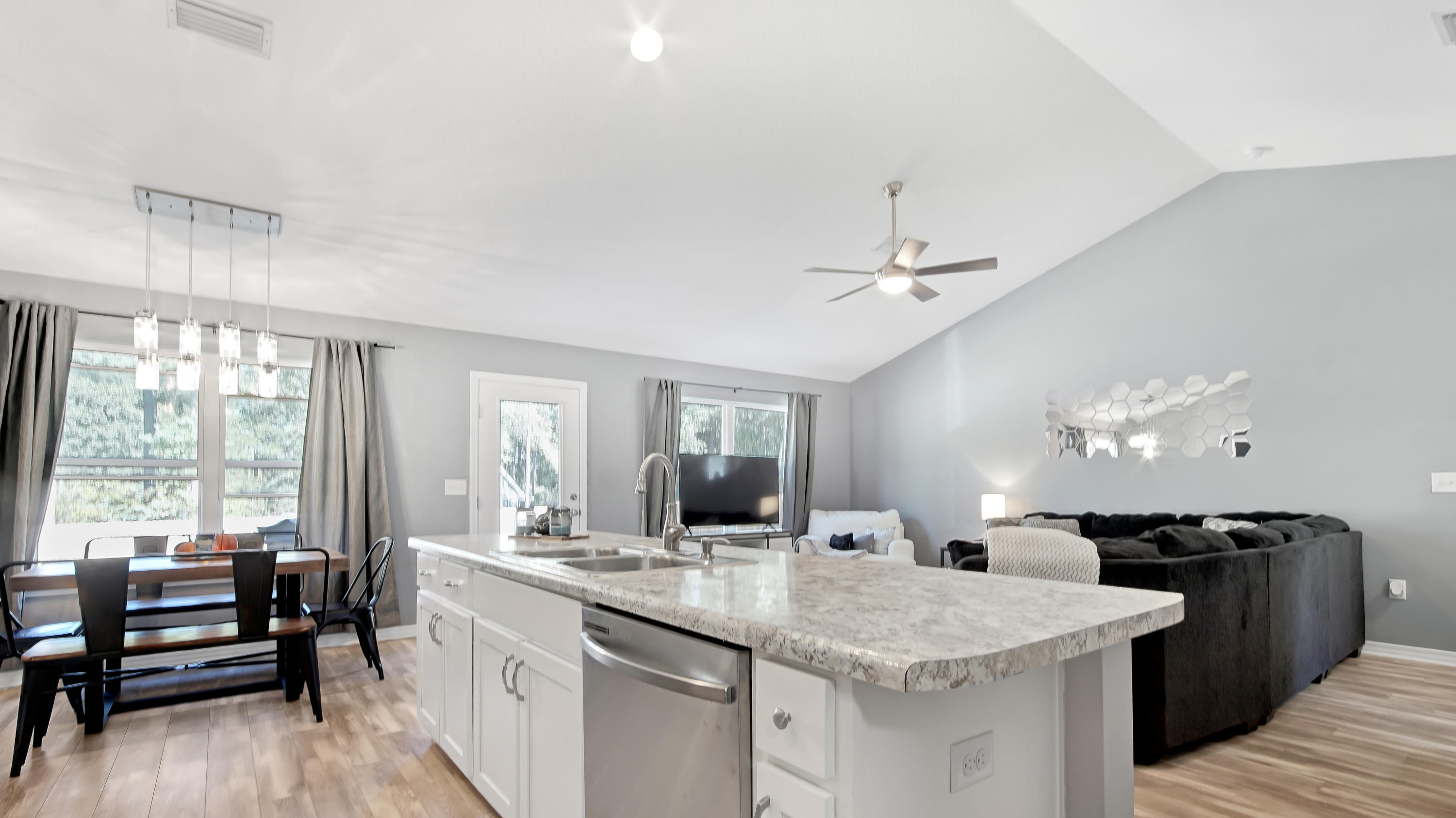 AUBURN HEIGHTS - Residential