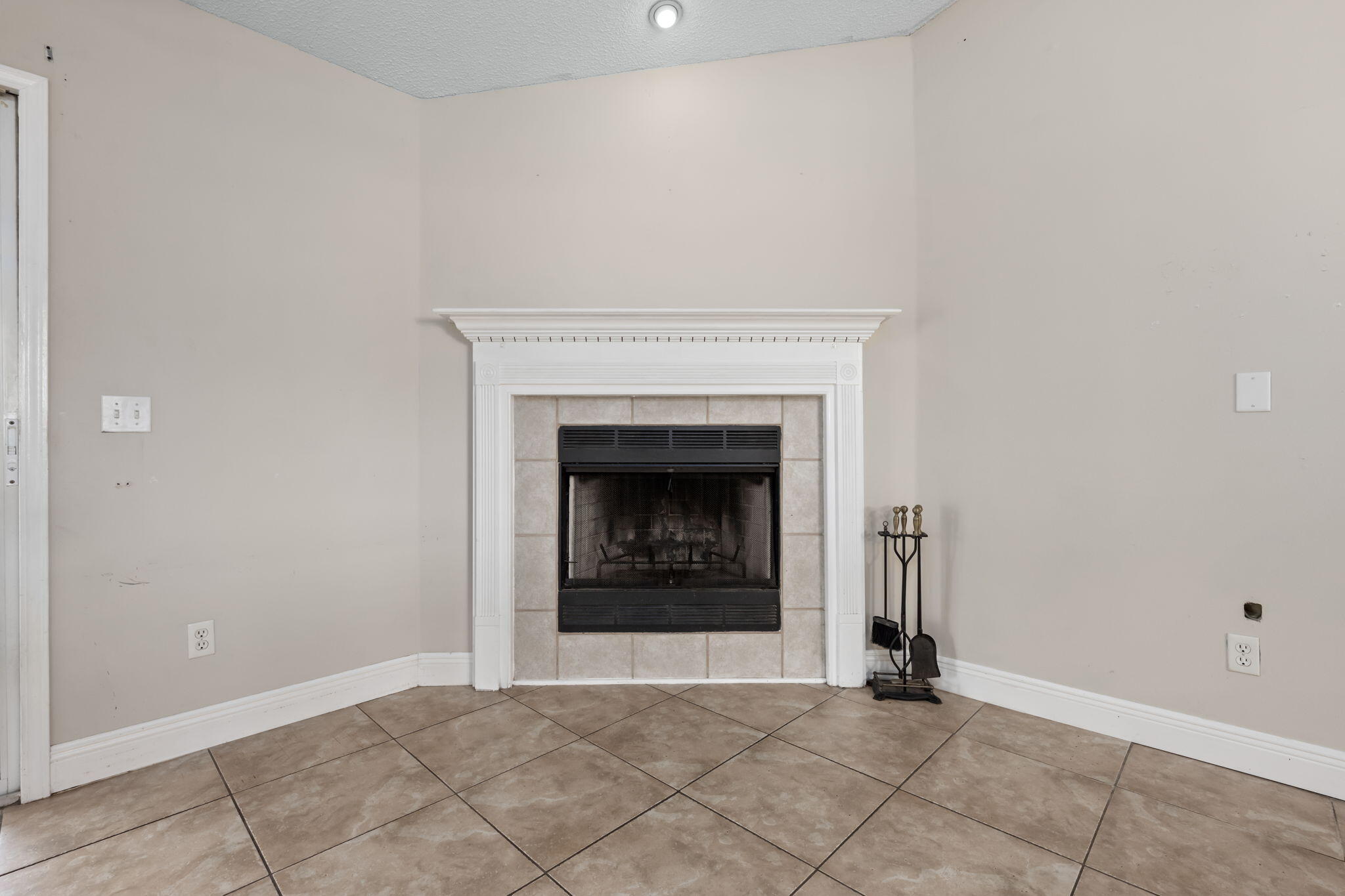 NORTHVIEW ESTATES 7TH ADDN - Residential
