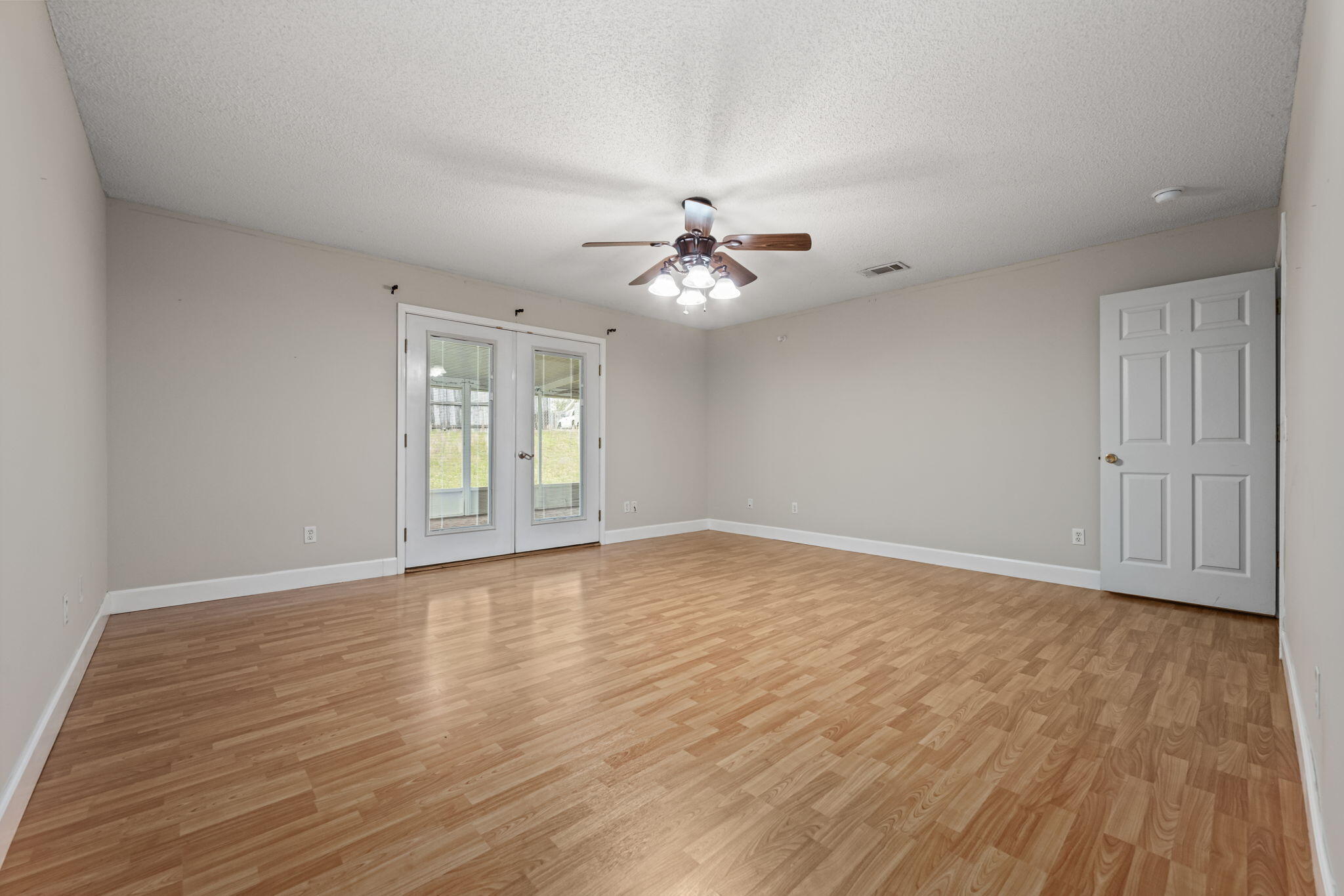 NORTHVIEW ESTATES 7TH ADDN - Residential