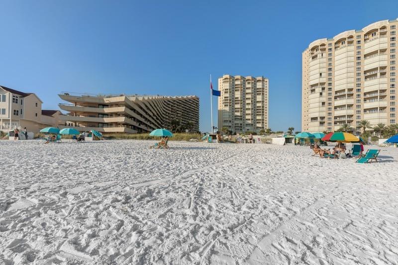 EDGEWATER BEACH CONDO PH 1 - Residential