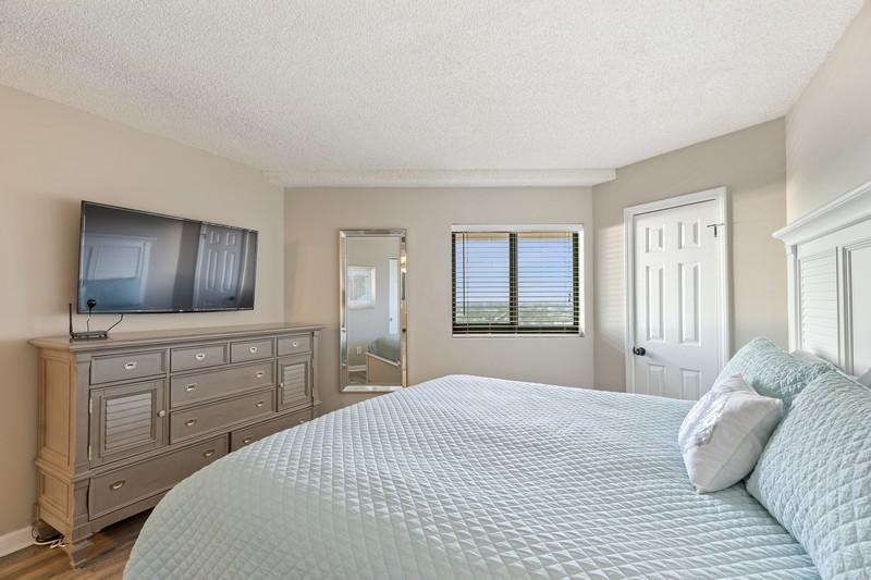 EDGEWATER BEACH CONDO PH 1 - Residential