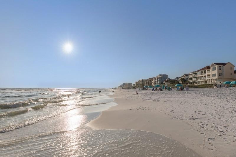 EDGEWATER BEACH CONDO PH 1 - Residential