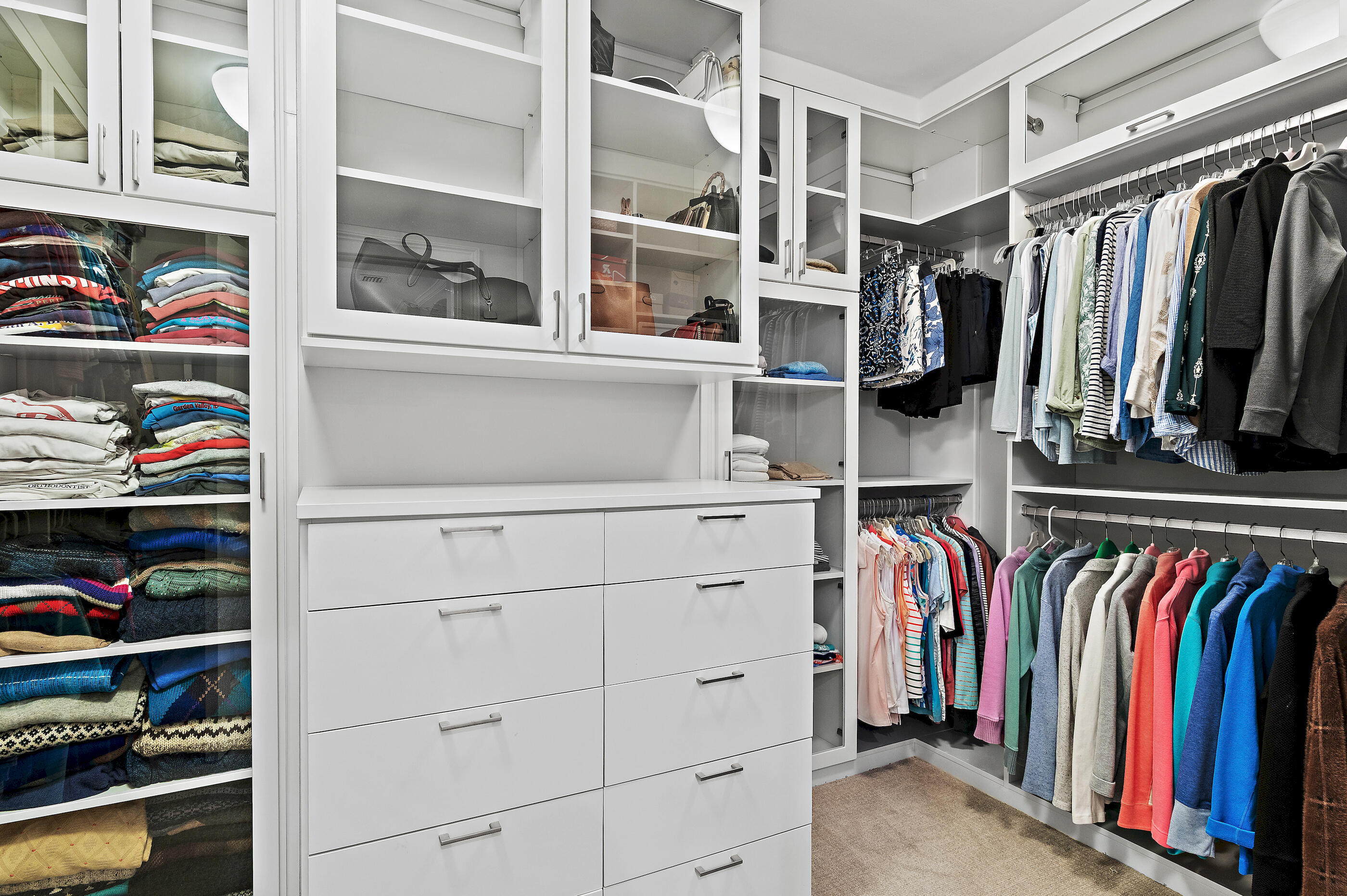 ONE WATER PLACE - Residential